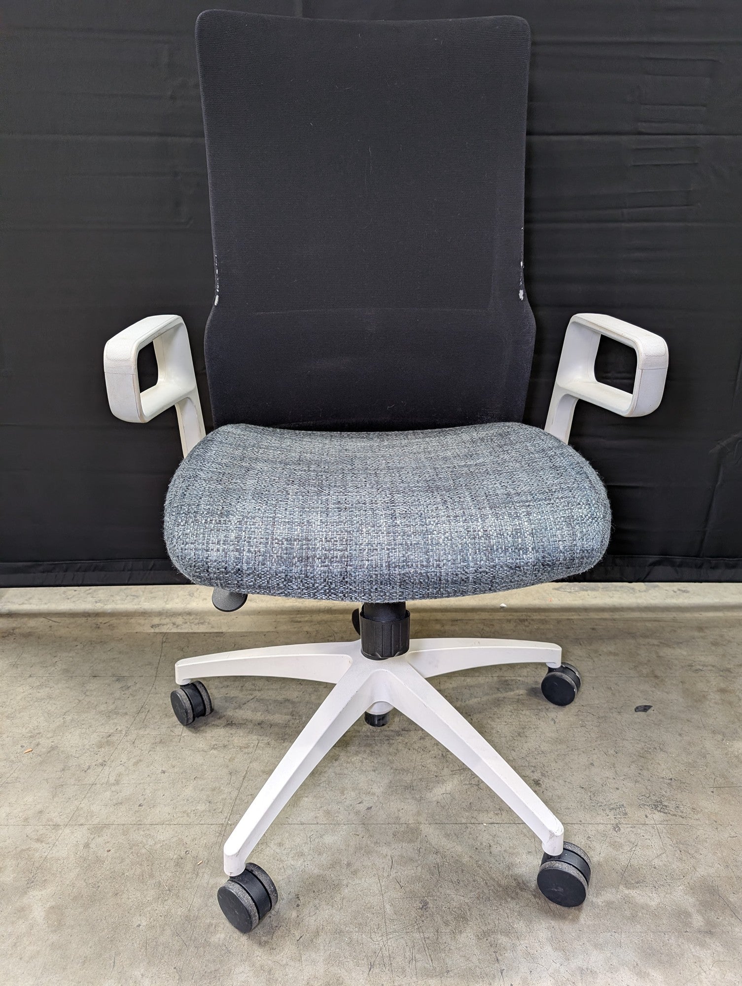Modern Grey Fabric and Black Mesh Office Chair with White Frame
