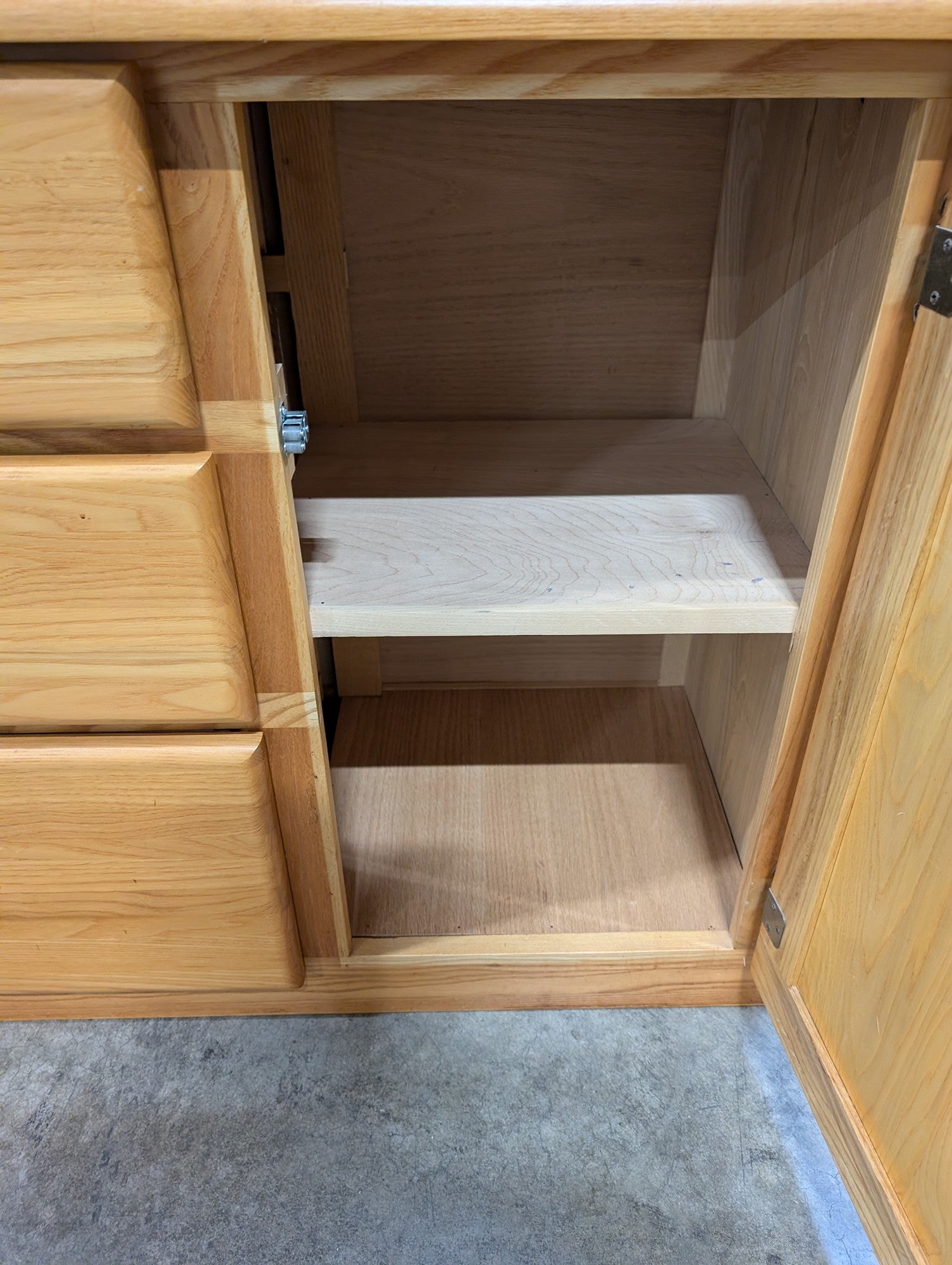 Natural Wood Display Hutch with Glass Doors and Storage Buffet