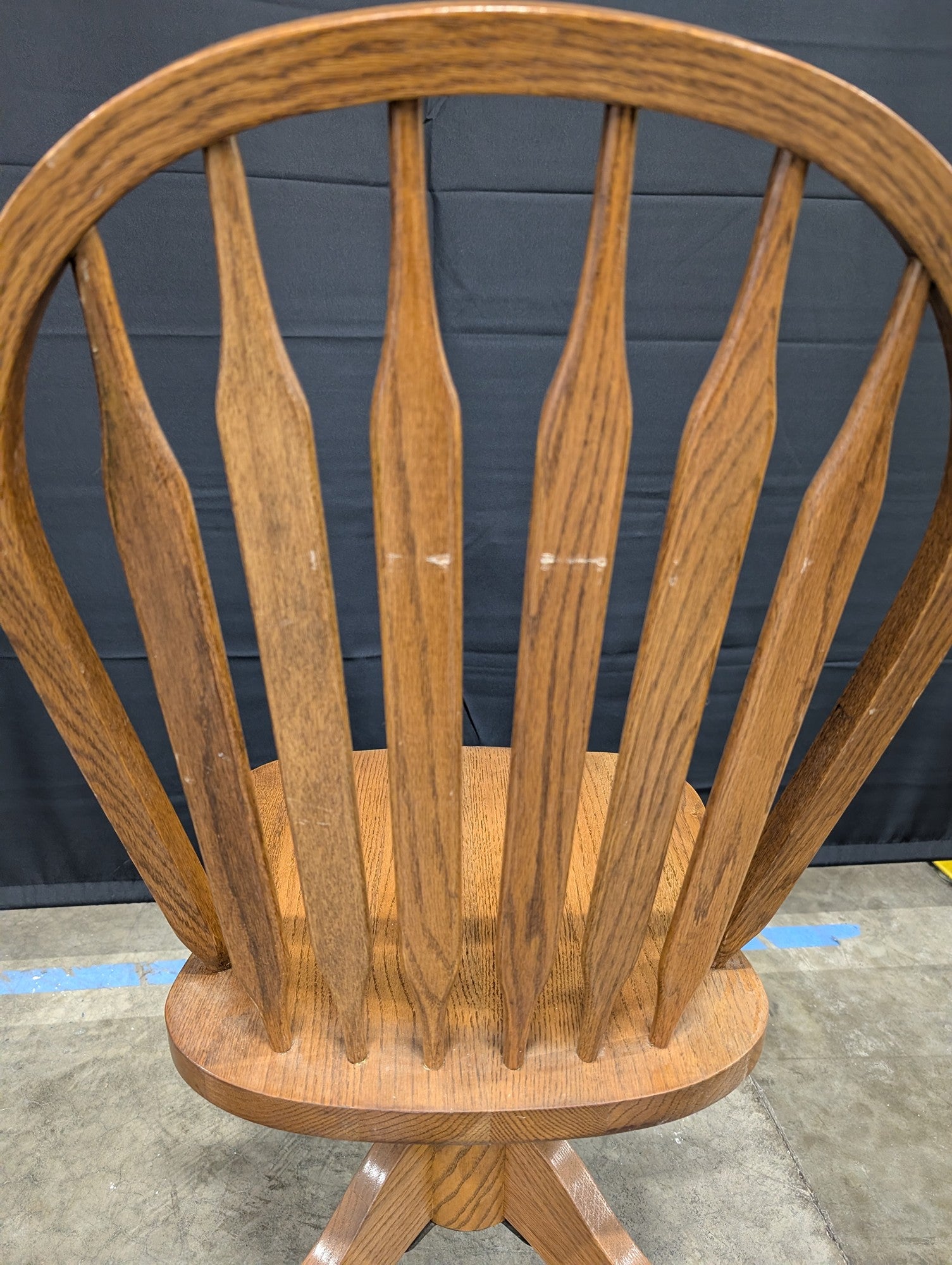 Classic Oak Finish Spindle Back Swivel Office Chair