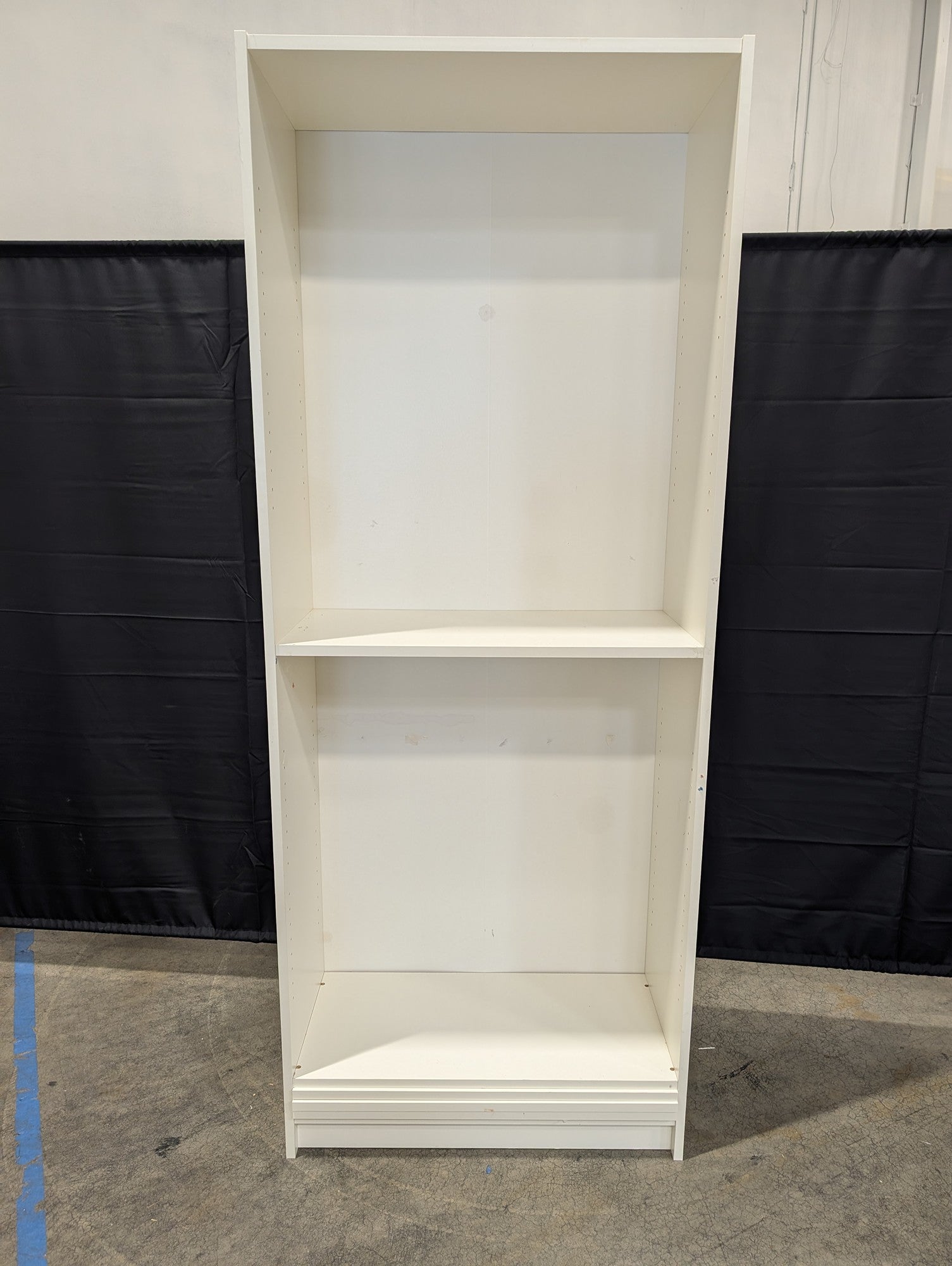 Versatile White Storage Bookcase with Adjustable Shelves