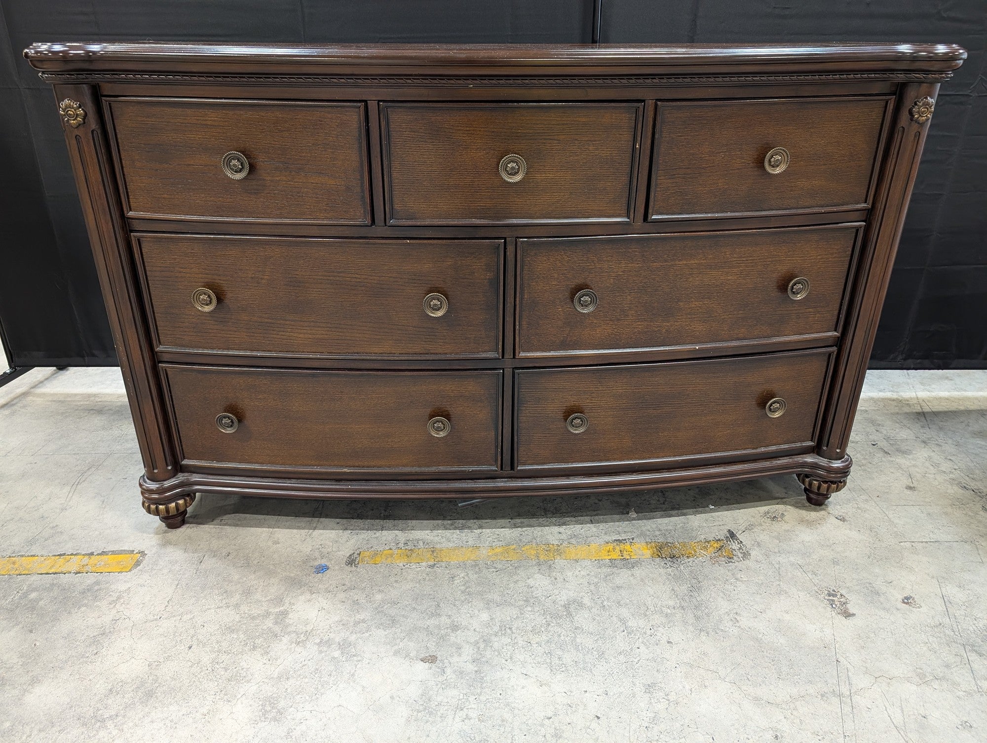 Rivers Edge Furniture Company Dark Wood Seven-Drawer Chest