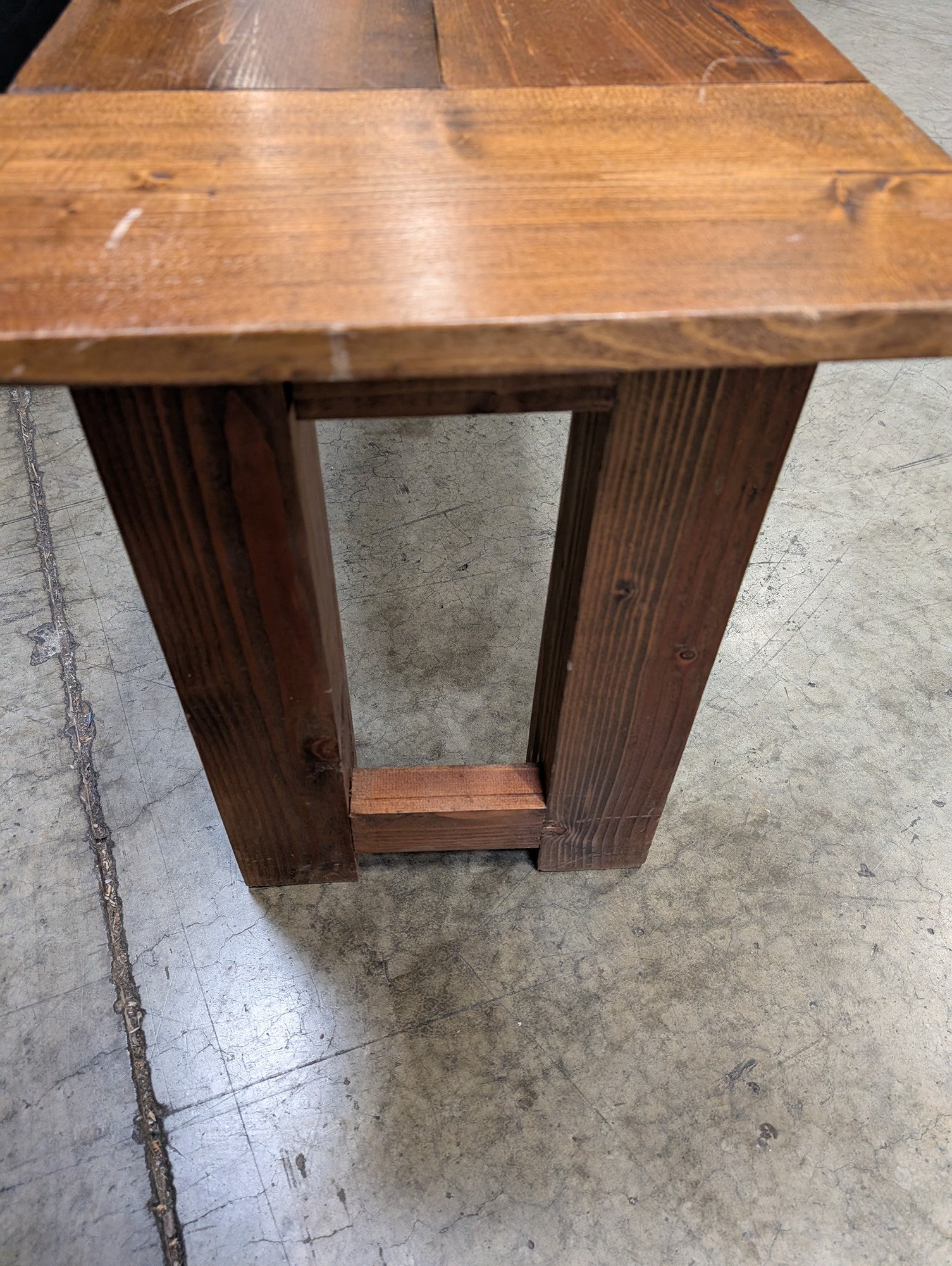 Rustic Farmhouse Style Wood Plank Bench