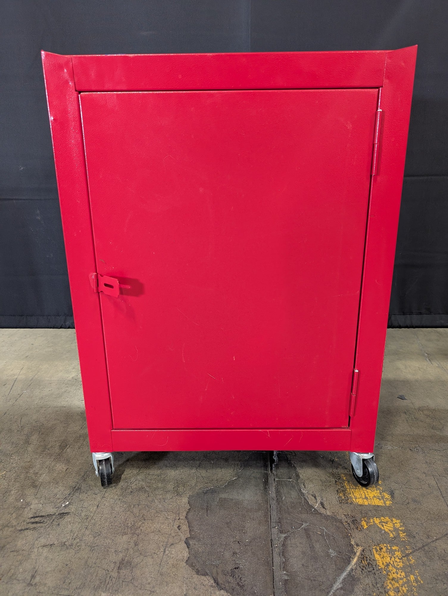 Industrial Red Rolling Utility Cabinet