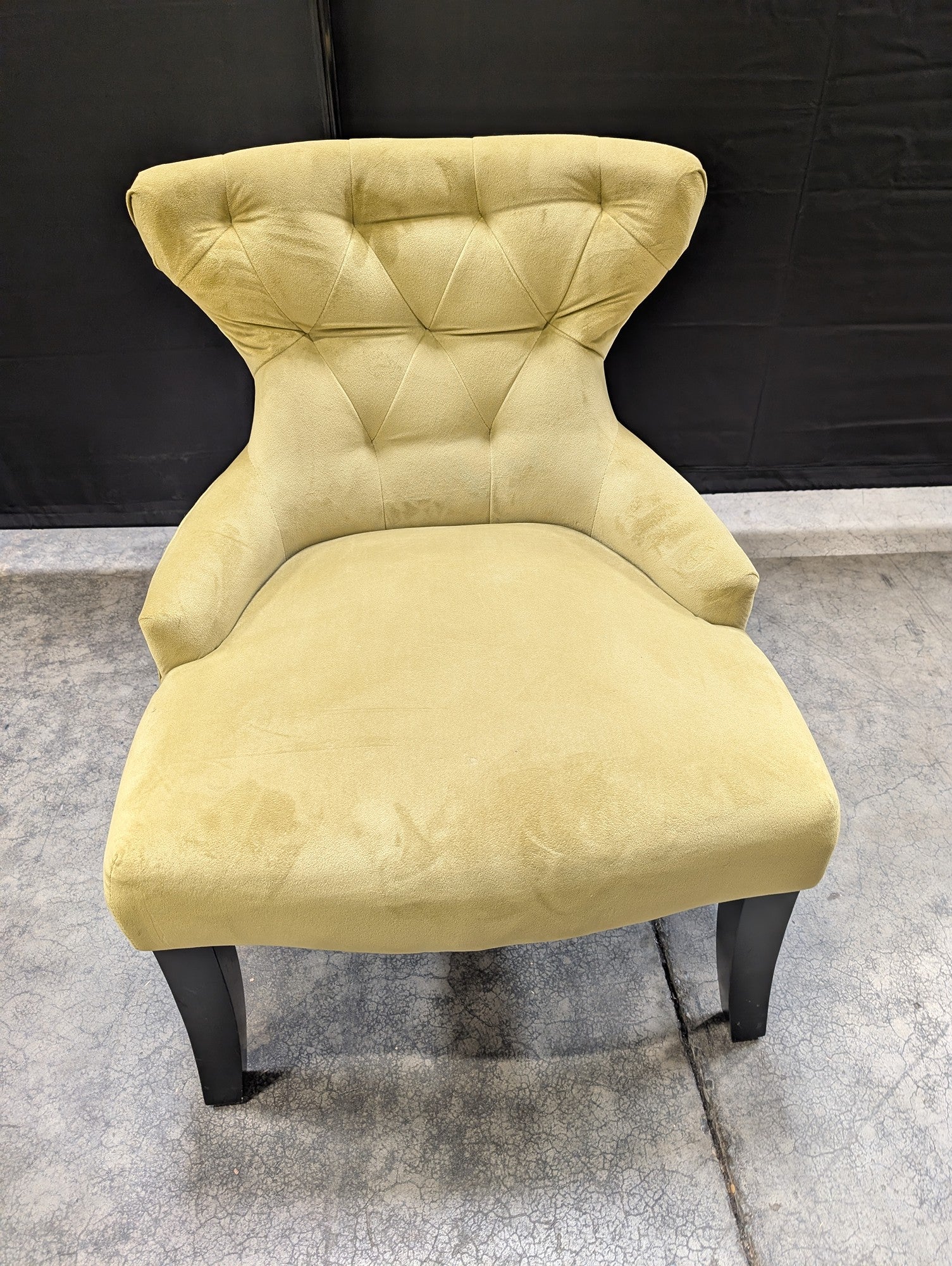 OFFICE STAR PRODUCTS Chartreuse Tufted Upholstered Accent Chair