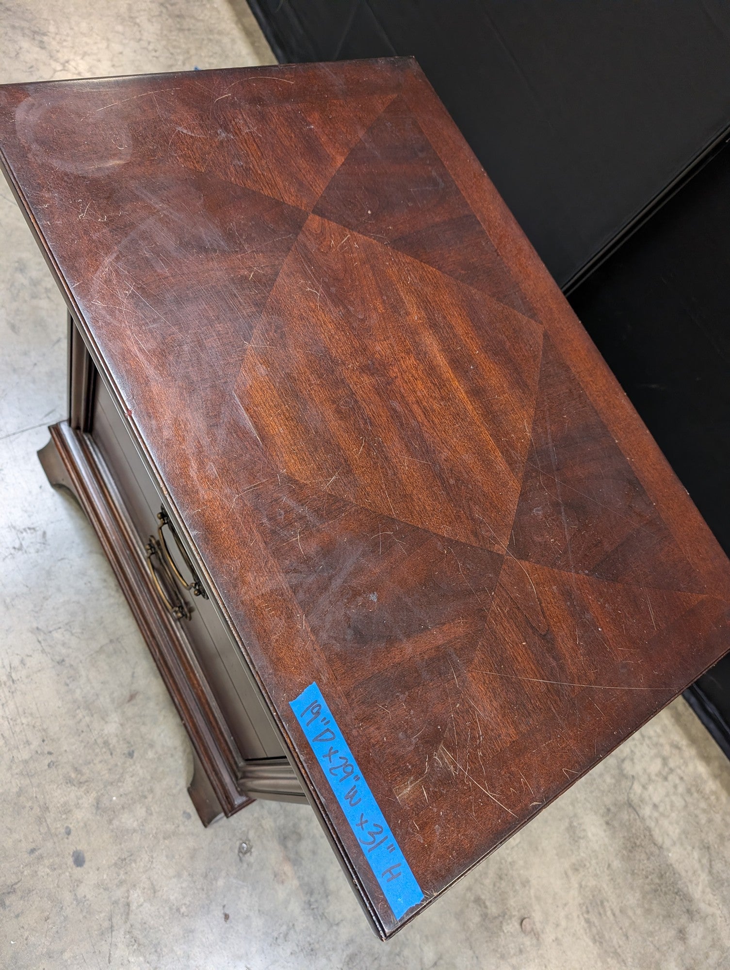 Classic Style Dark Wood Three-Drawer Nightstand