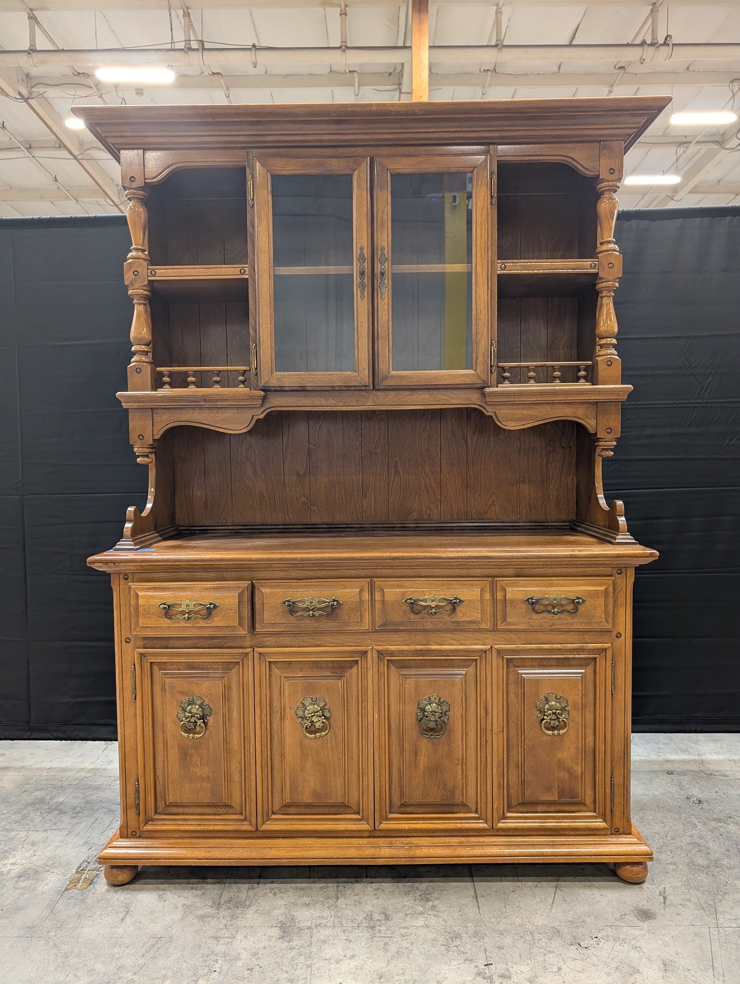 Cal Shops Traditional Wood Hutch with Glass Display and Buffet