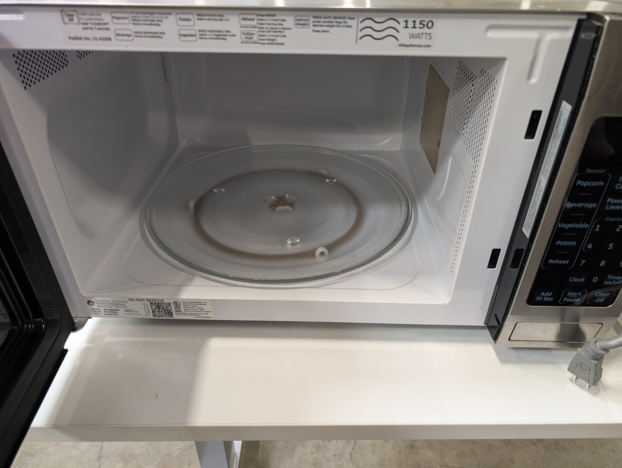 GENERAL ELECTRIC Stainless Steel Countertop Microwave Oven