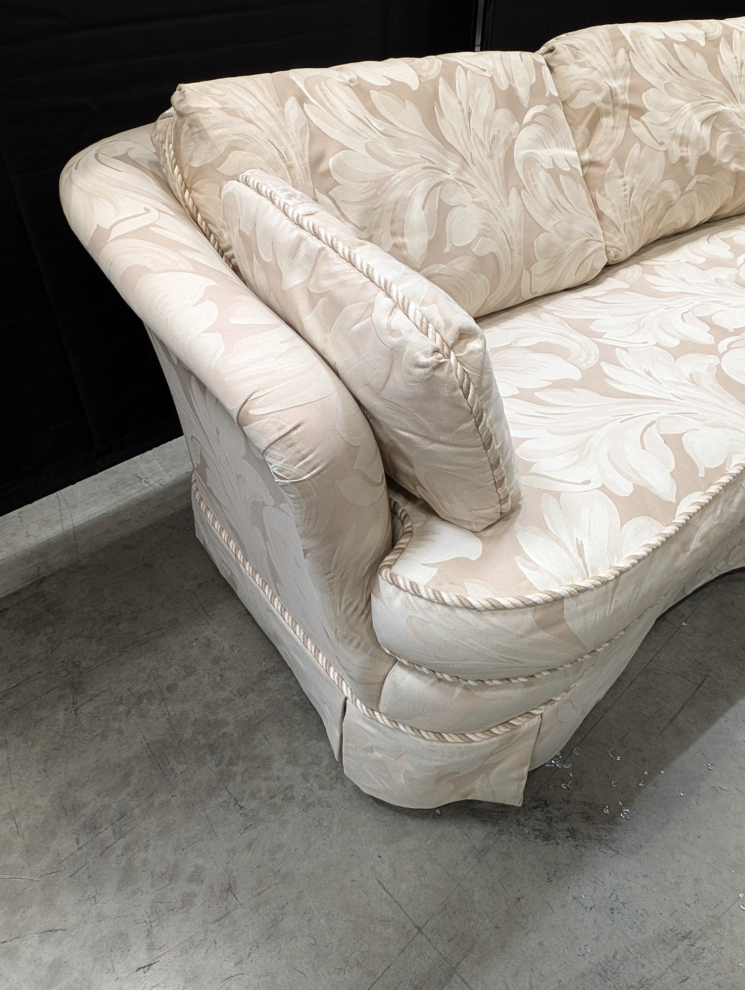 Sherrill Traditional Upholstered Sofa with Rolled Arms