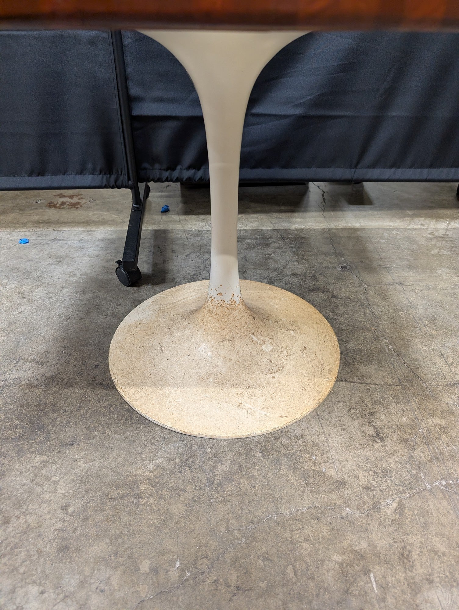 Used *Retro Square Wood Top Pedestal Table