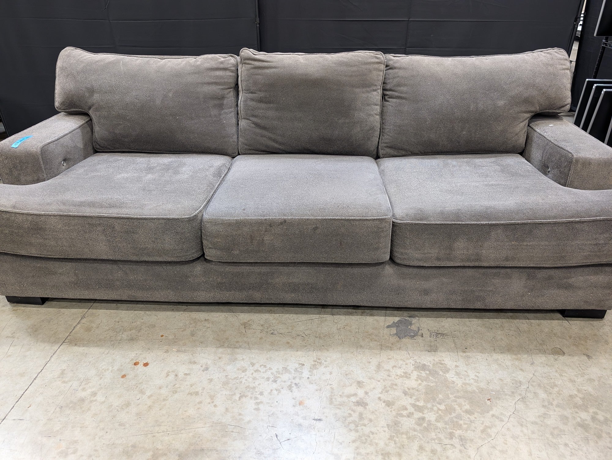 Pacific Furniture Industries Modern Grey Three-Seater Sofa with USB Port