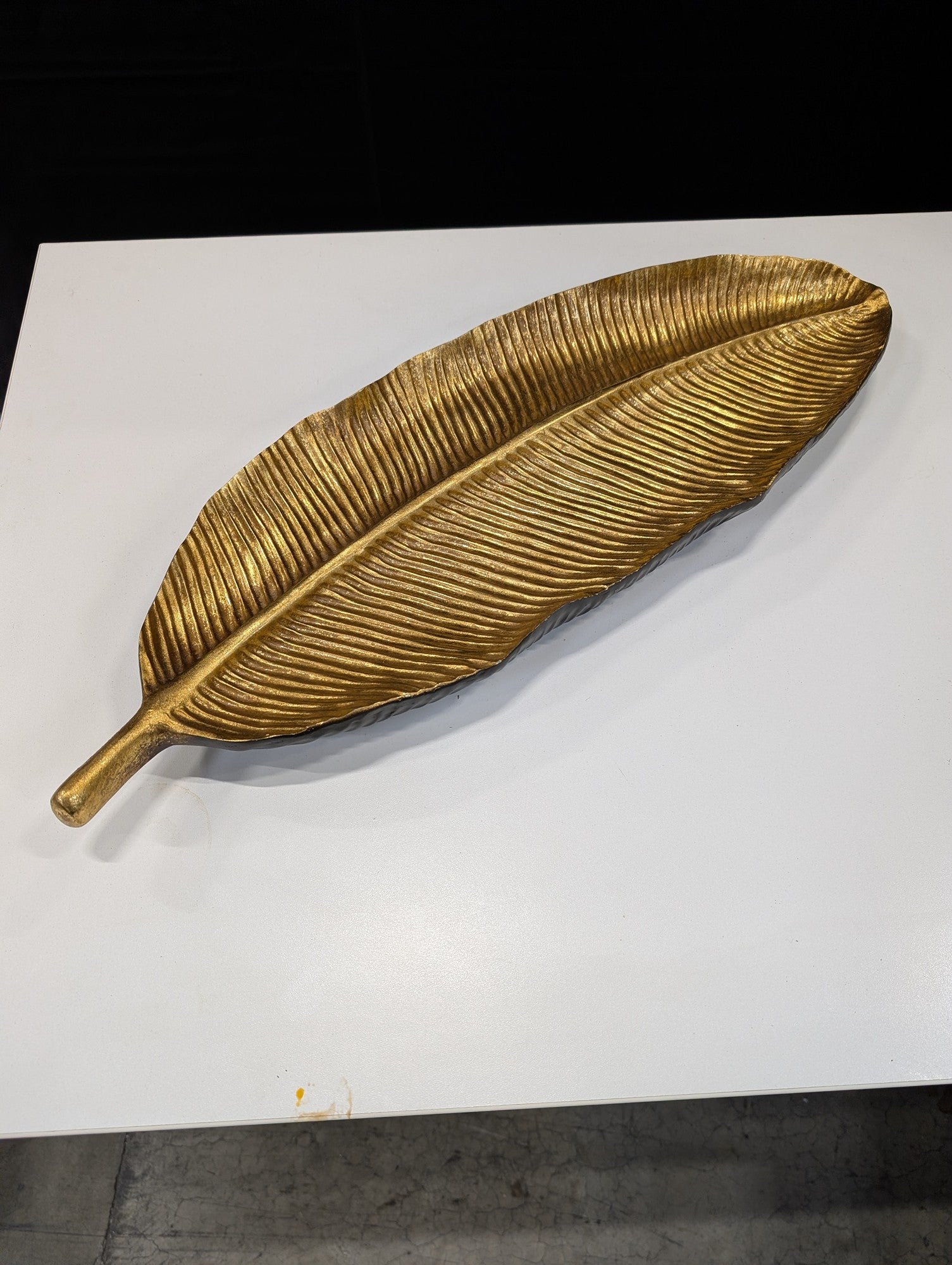 Turtle King Textured Gold & Dark Botanical Leaf Decorative Tray