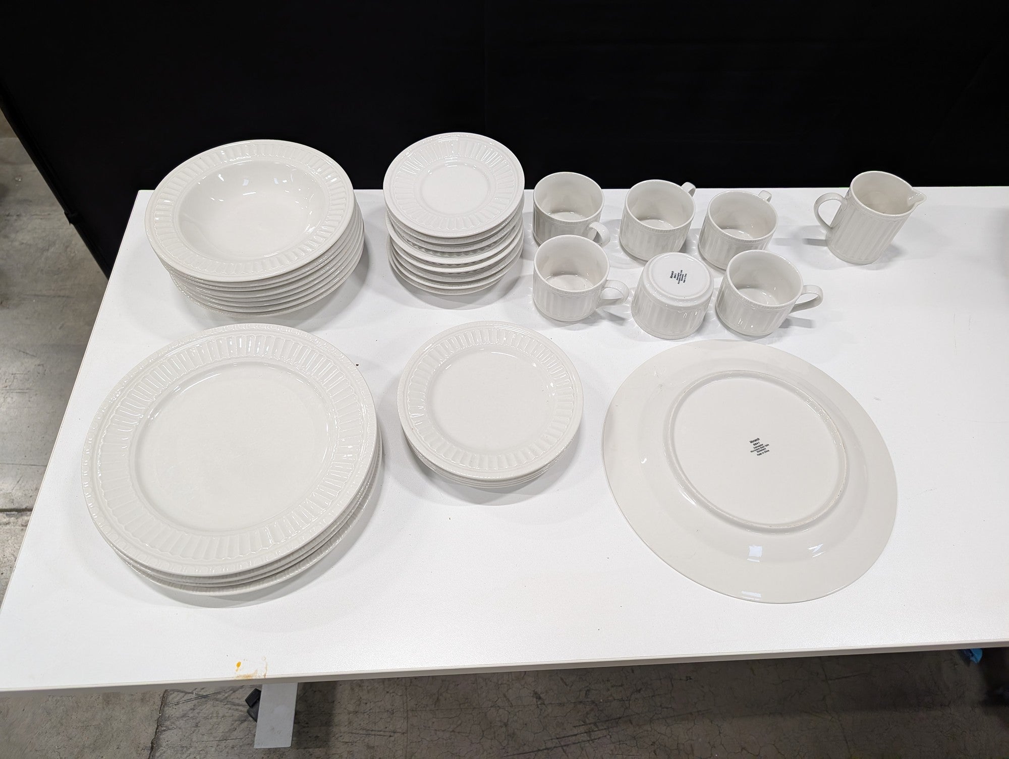Monarch 8841 Ribbed Off-White Stoneware Dinnerware Set - 33 Pieces