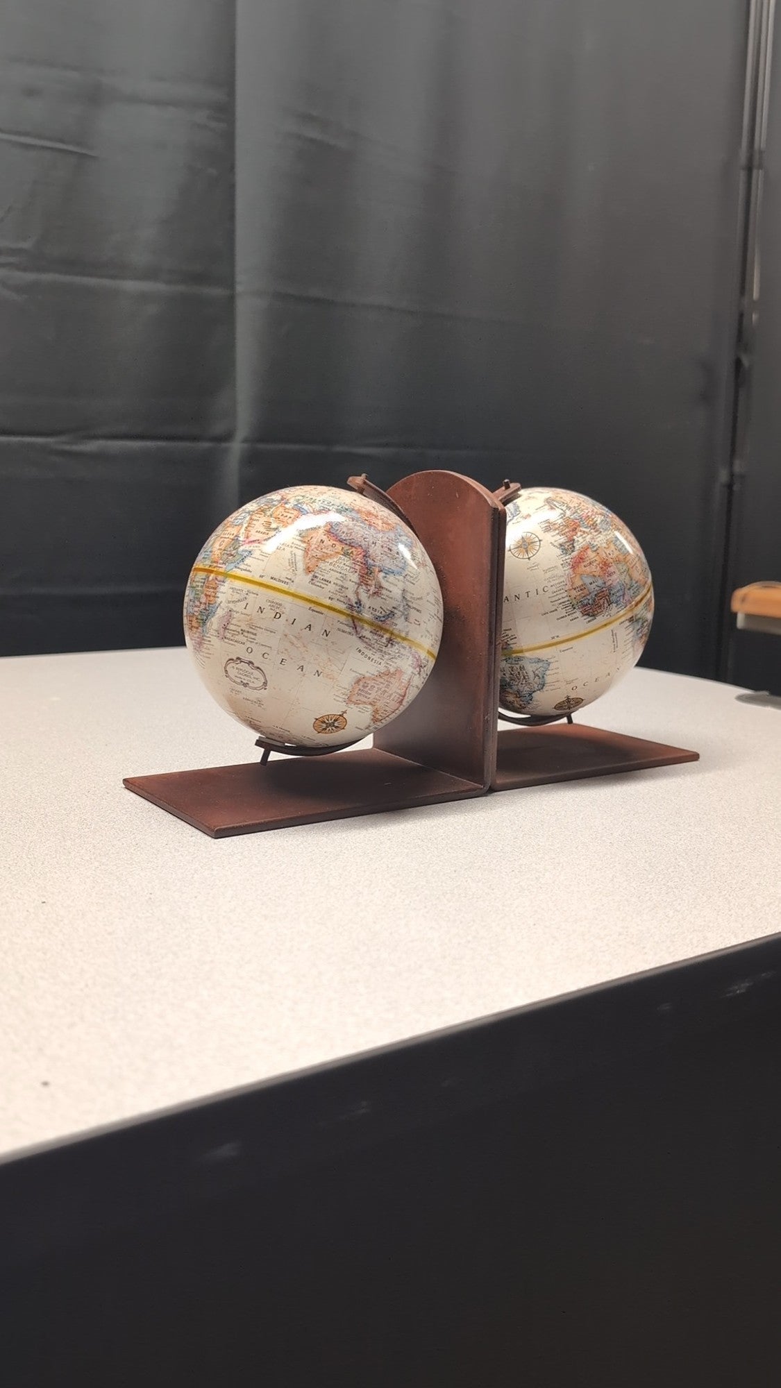 Replogle World Classic Series Globe Bookends