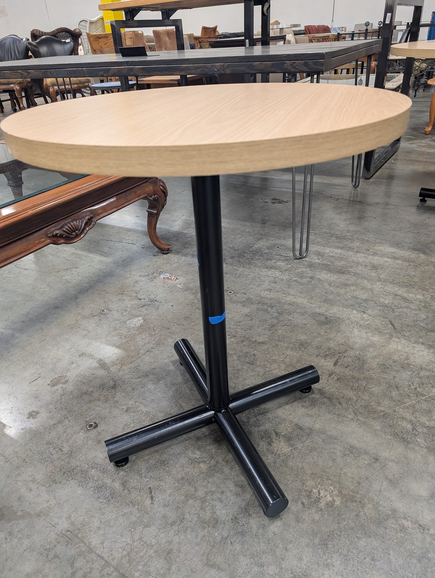2' Round table
