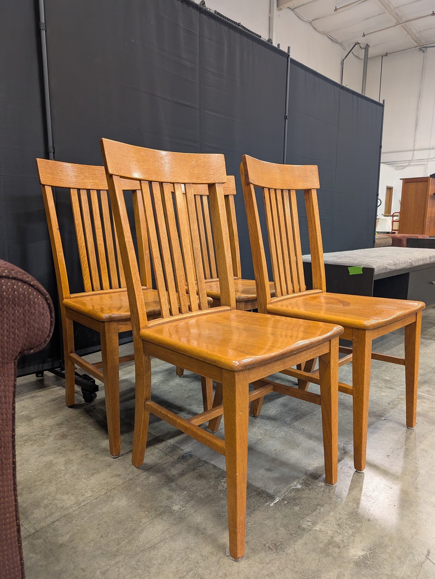 Set of Four Slat Back Dining Chairs in Oak Wood