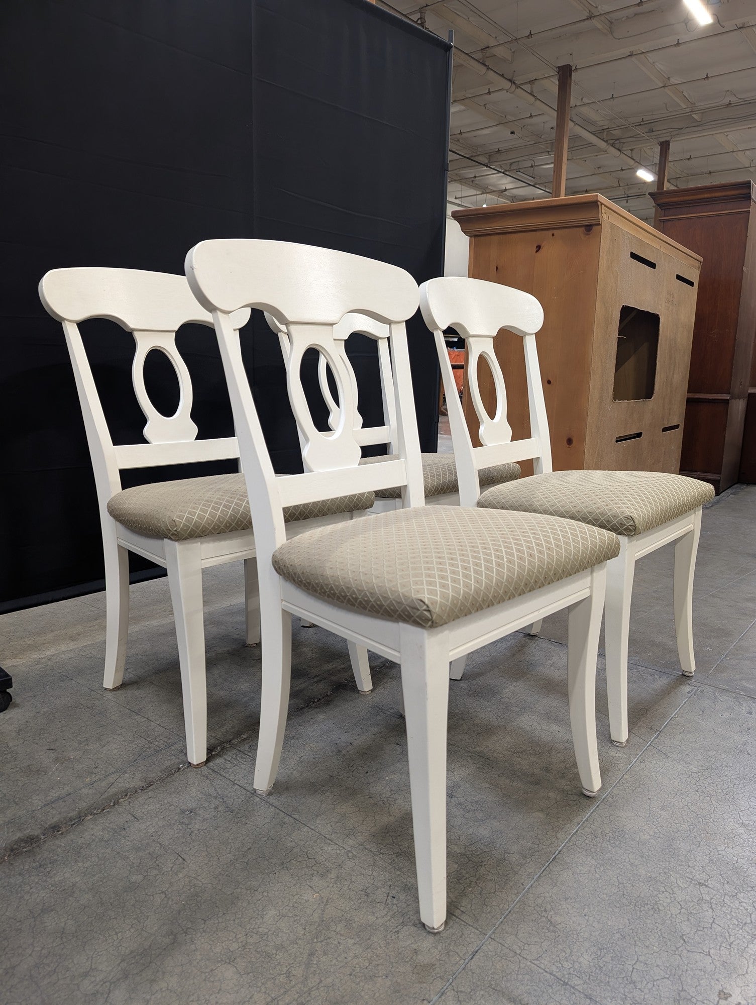 Set of Four White Wood Bassett Furniture Dining Chairs with Upholstered Seats