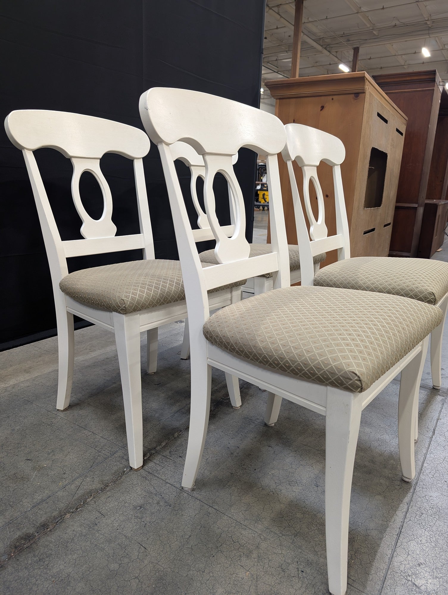 Set of Four White Wood Bassett Furniture Dining Chairs with Upholstered Seats