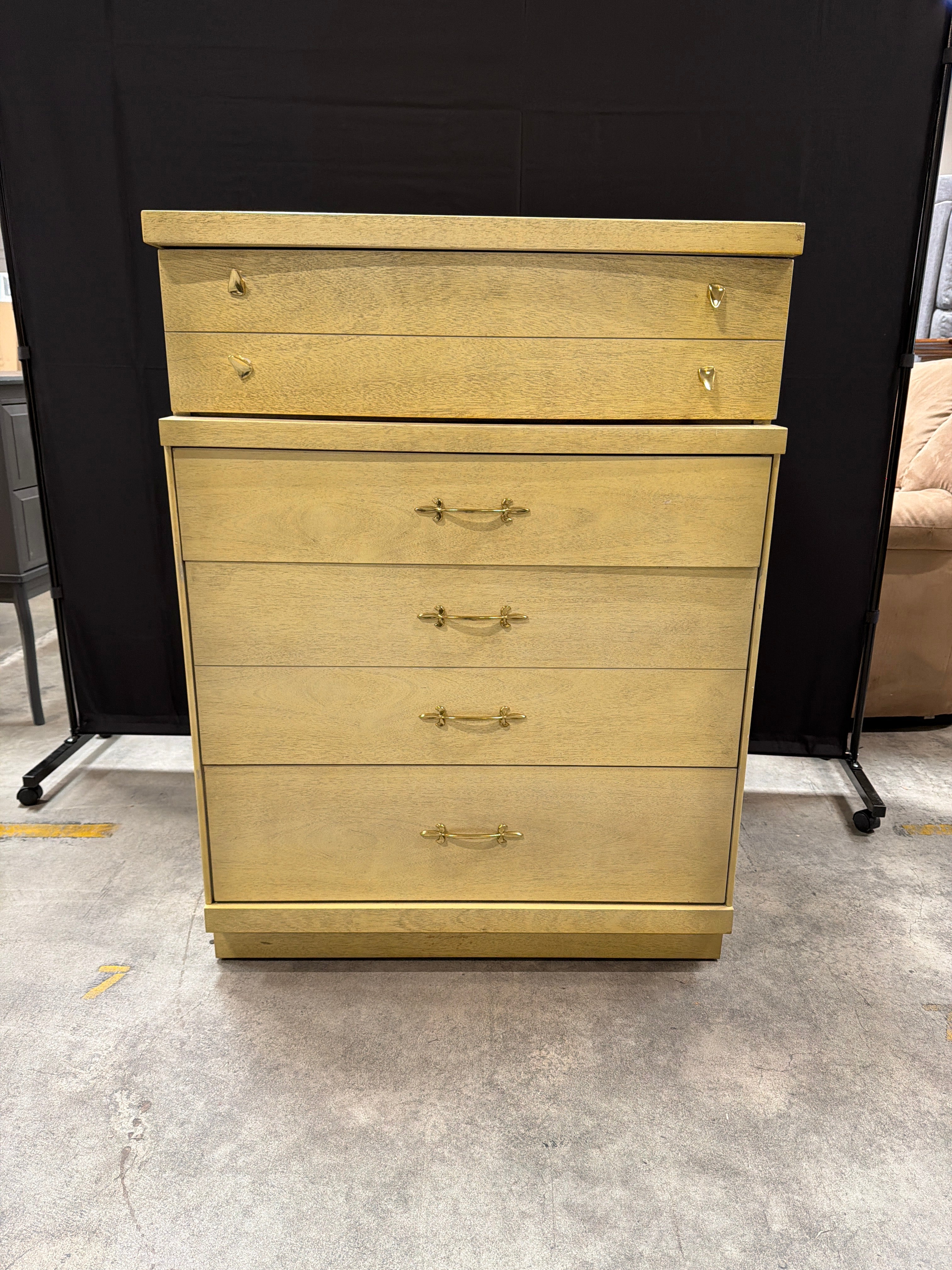 Bassett Vintage Light Wood Stained Four-Drawer Chest of Drawers