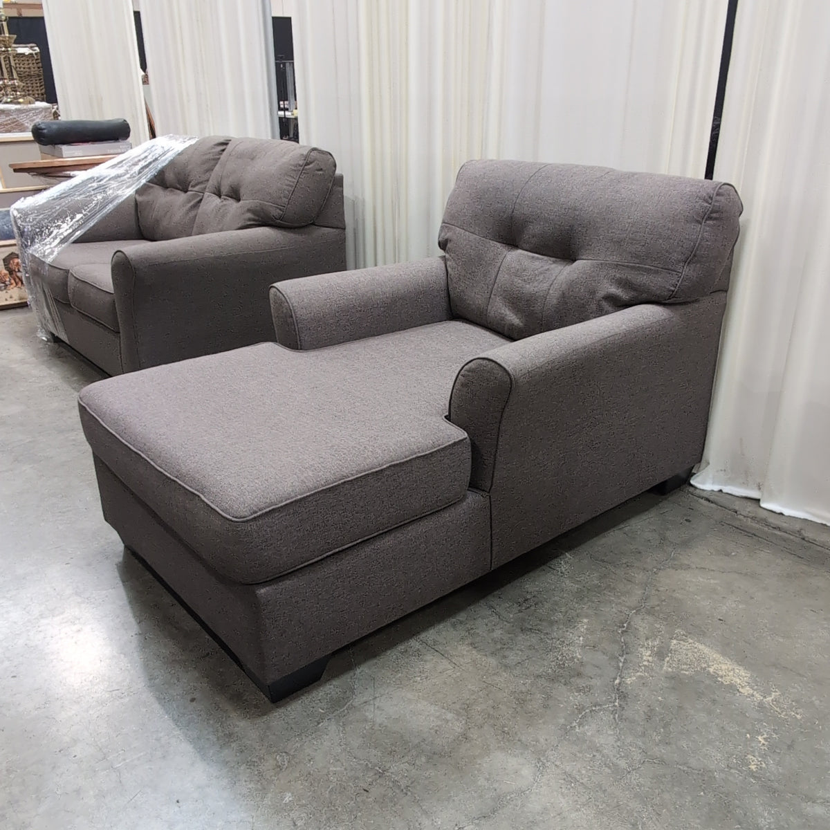 Grey Tufted Rolled Arm Chaise Lounge in Fabric