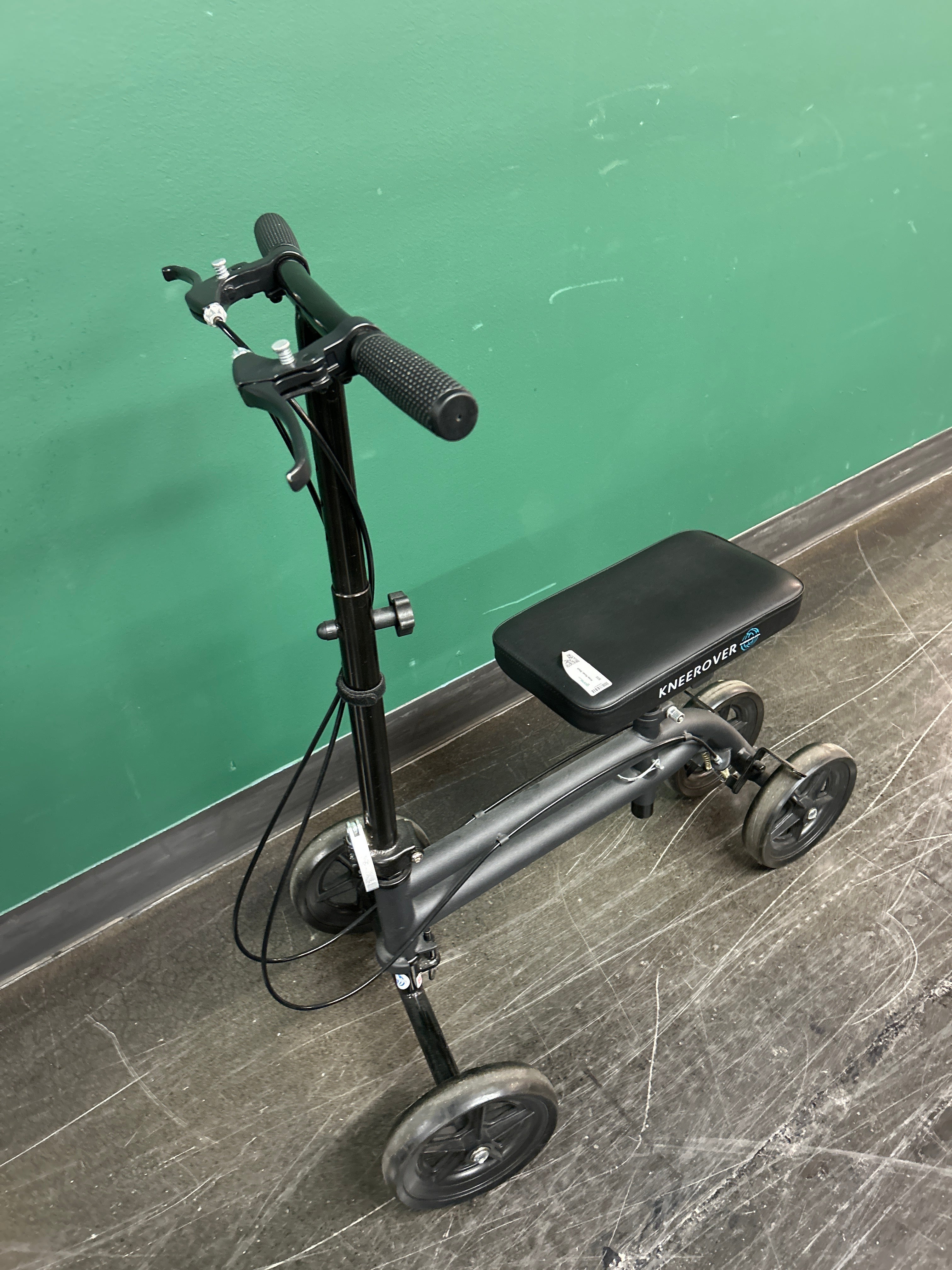 Knee Rover, Black