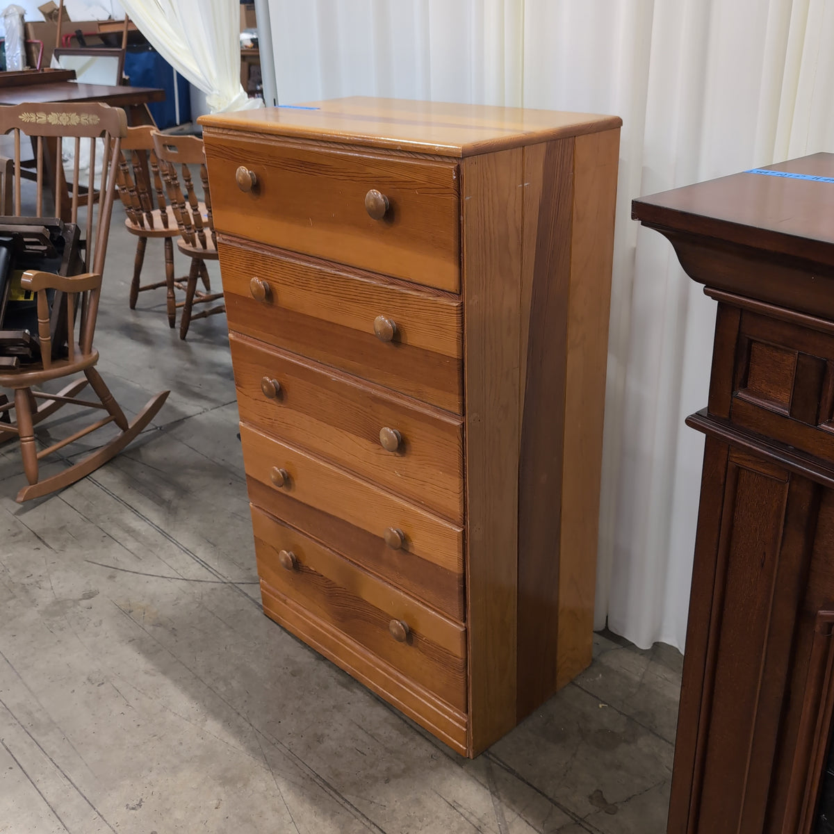 Traditional Six-Drawer Wood Dresser in Pine