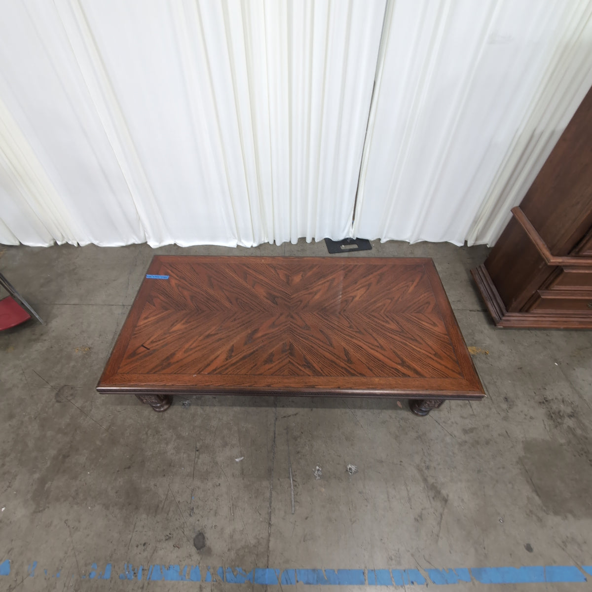 Lane Furniture Rectangular Dark Wood Coffee Table with Starburst Veneer