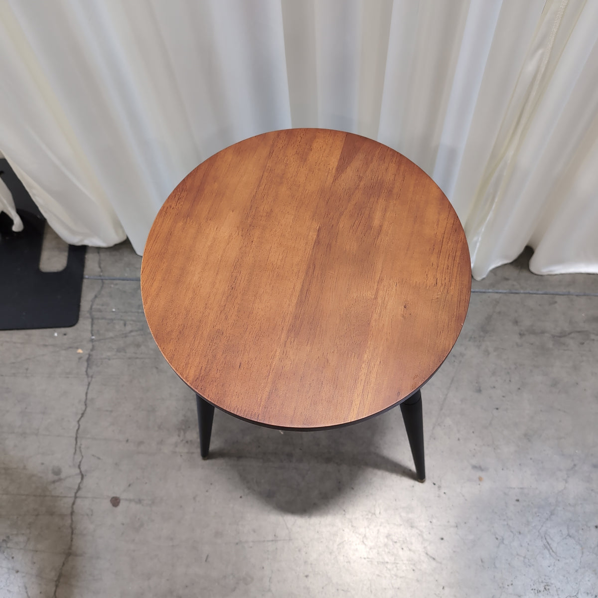 Mid-Century Style Round End Table with Tapered Legs