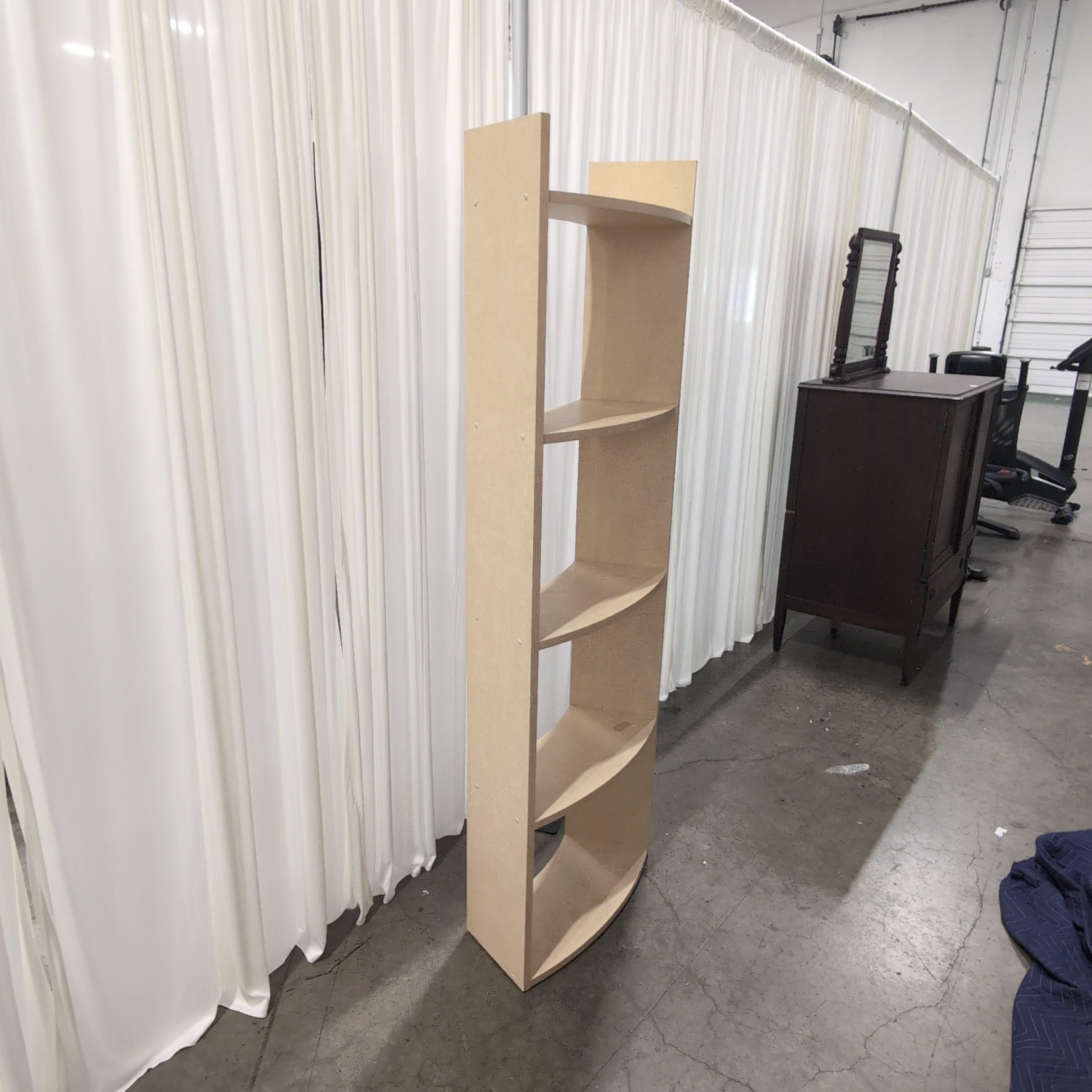 Modern Light Wood Five-Tier Bookcase with Tapered Sides