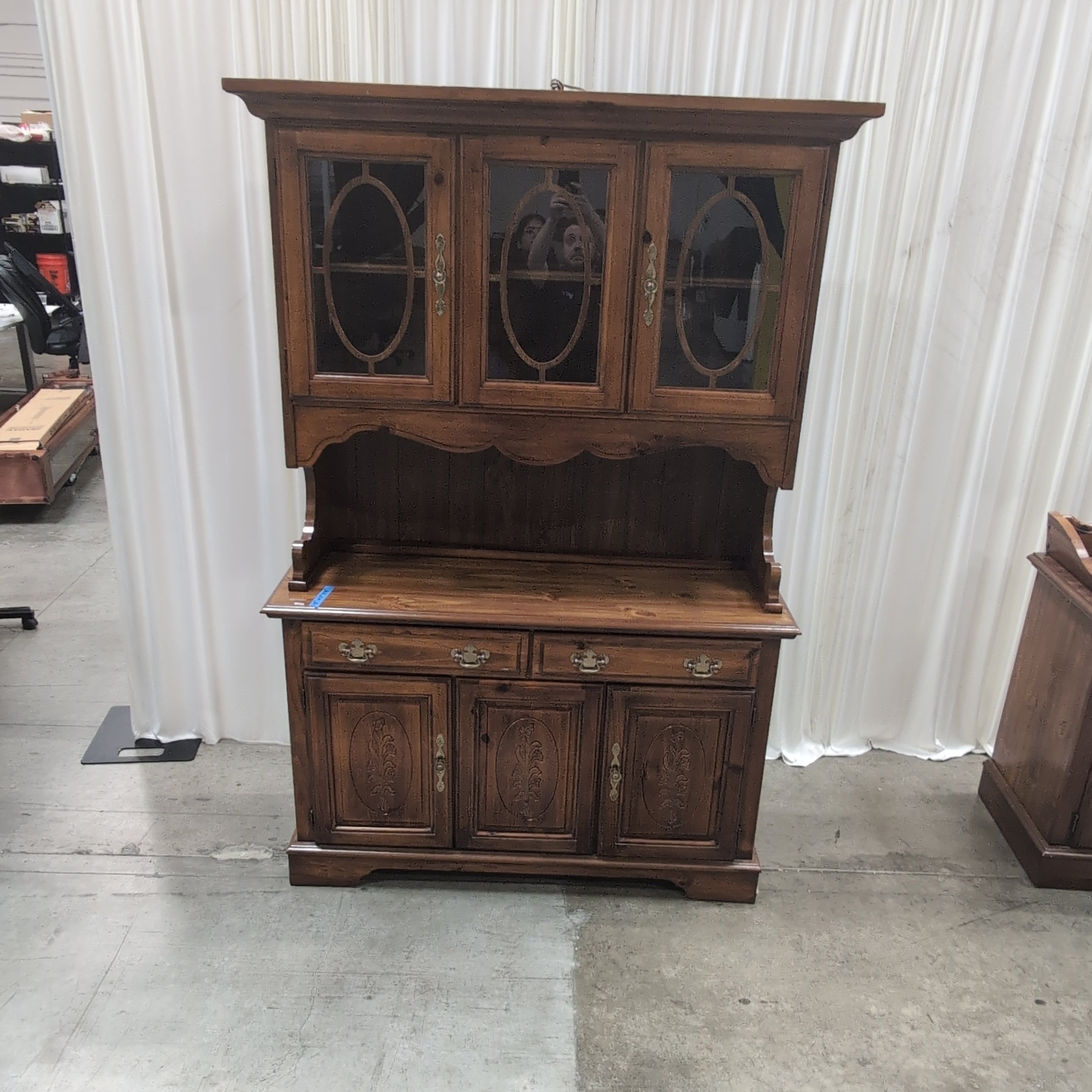 Traditional Dark Wood China Cabinet with Ornate Carvings