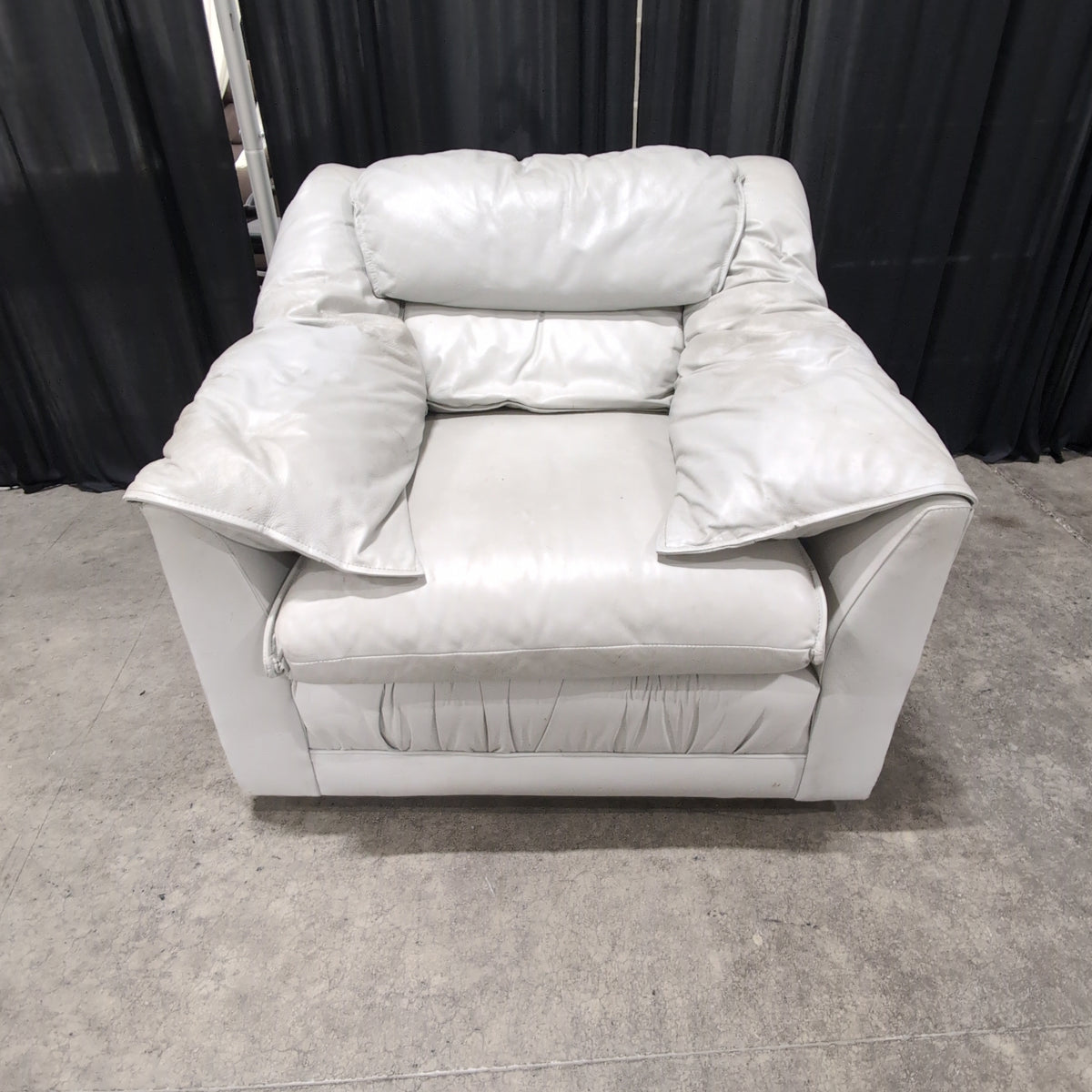 Emerson Leather Padded Off-White Leather Recliner