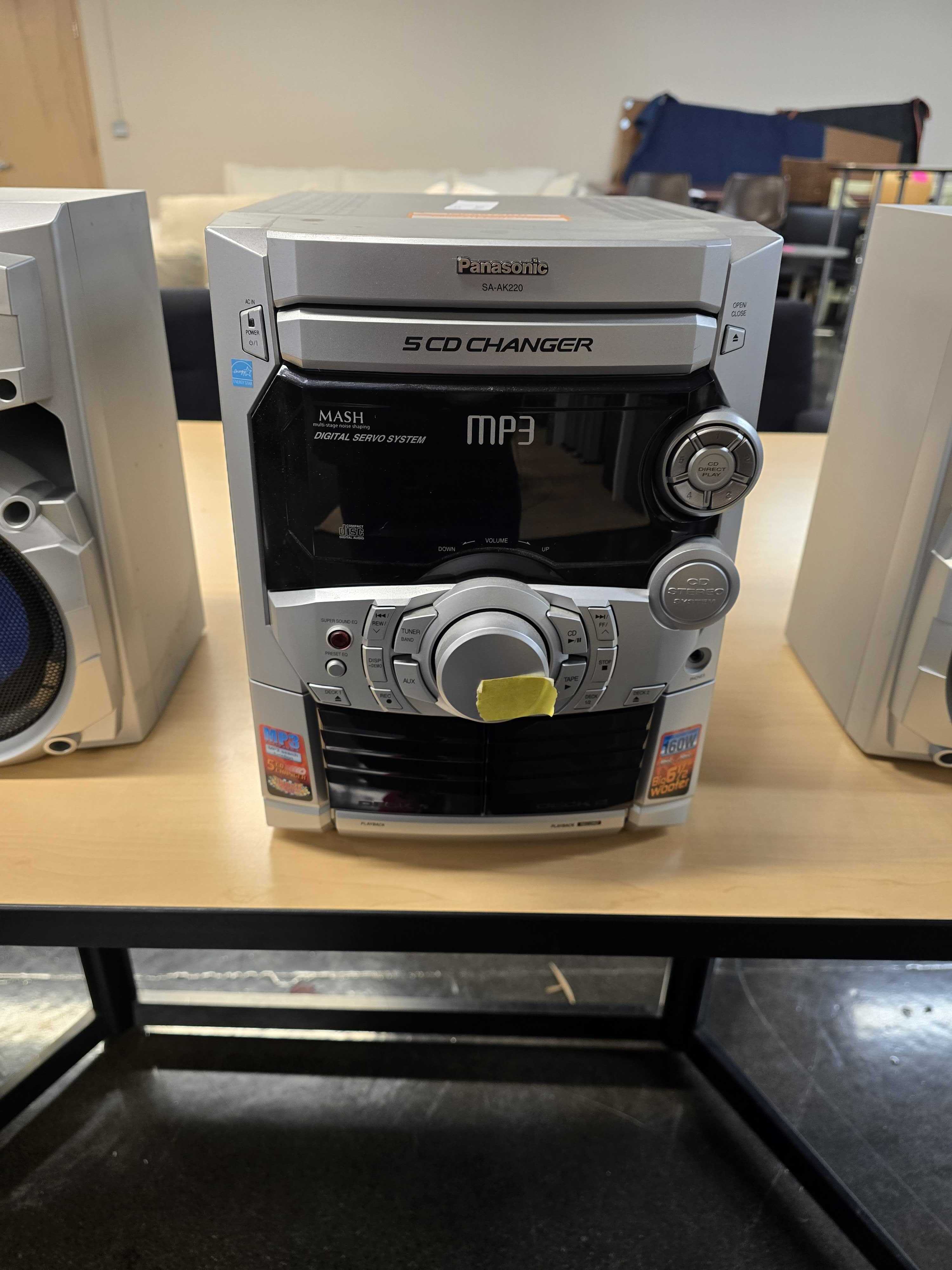 Panasonic 5-CD Changer SB-AK220 with Speakers