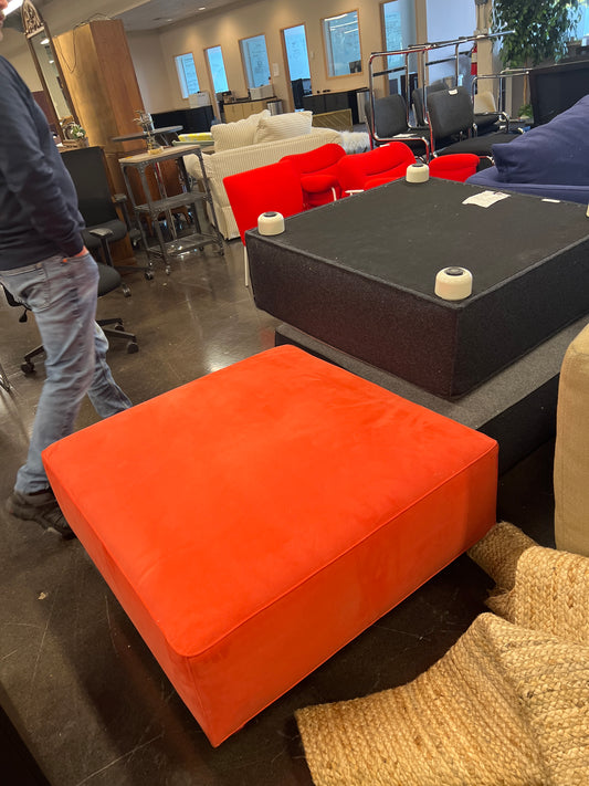 Barber Osgerby Ottoman  - Fiery by Knoll