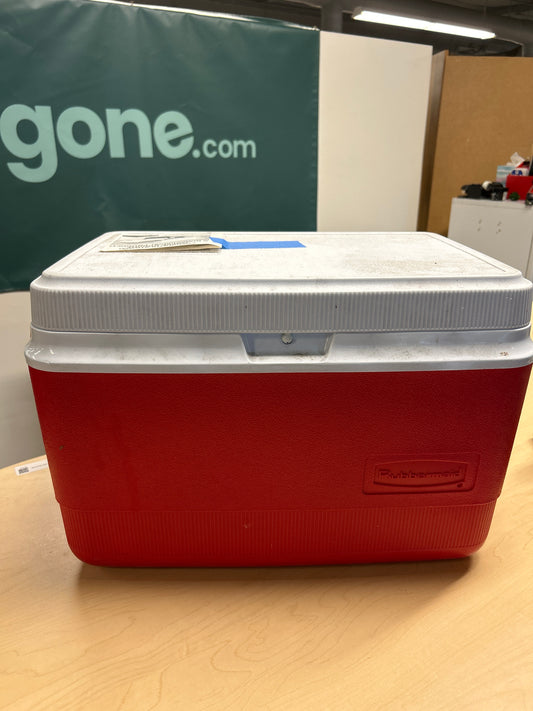 Rubbermaid Cooler