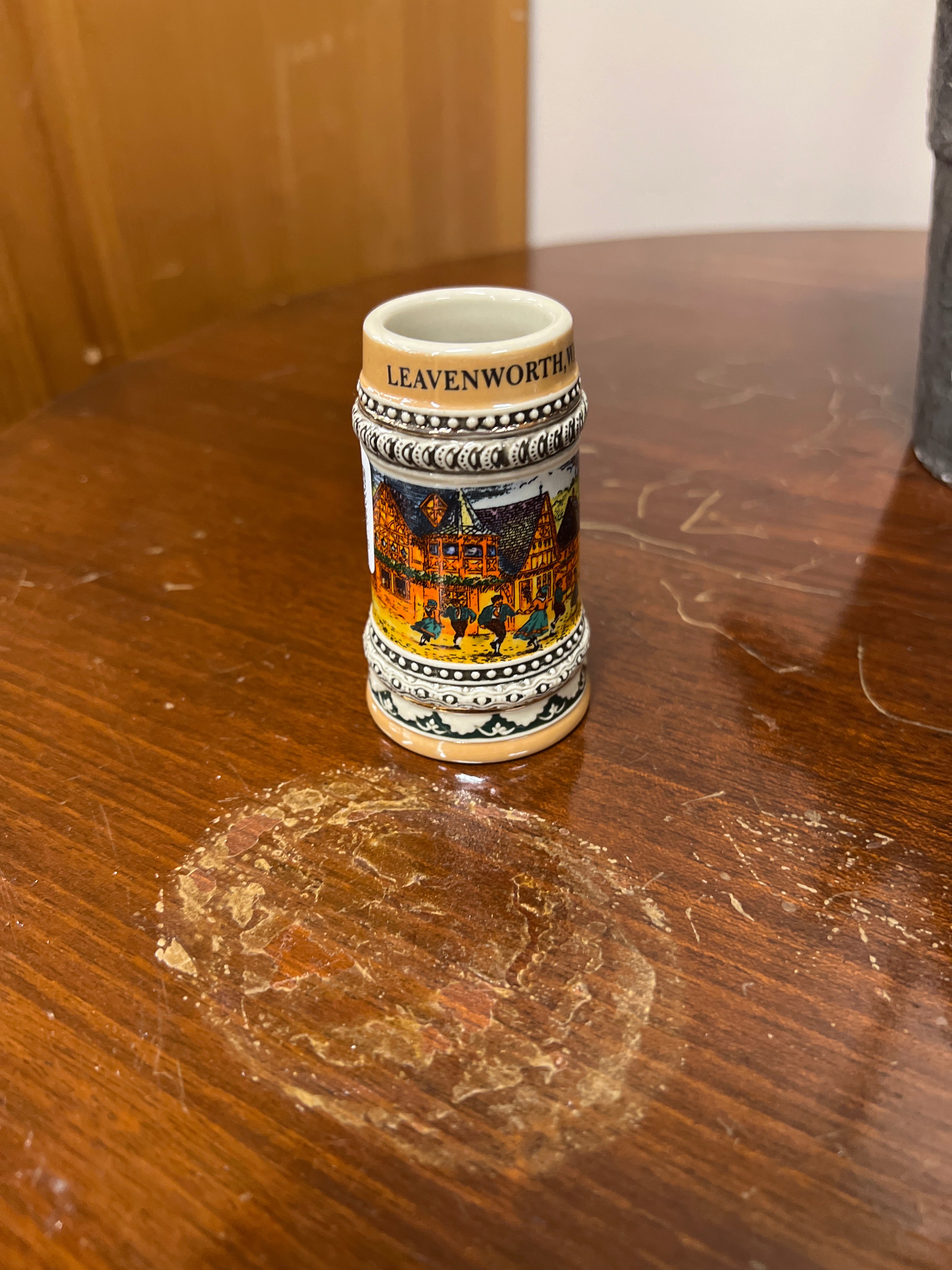 Leavenworth Tourist mug