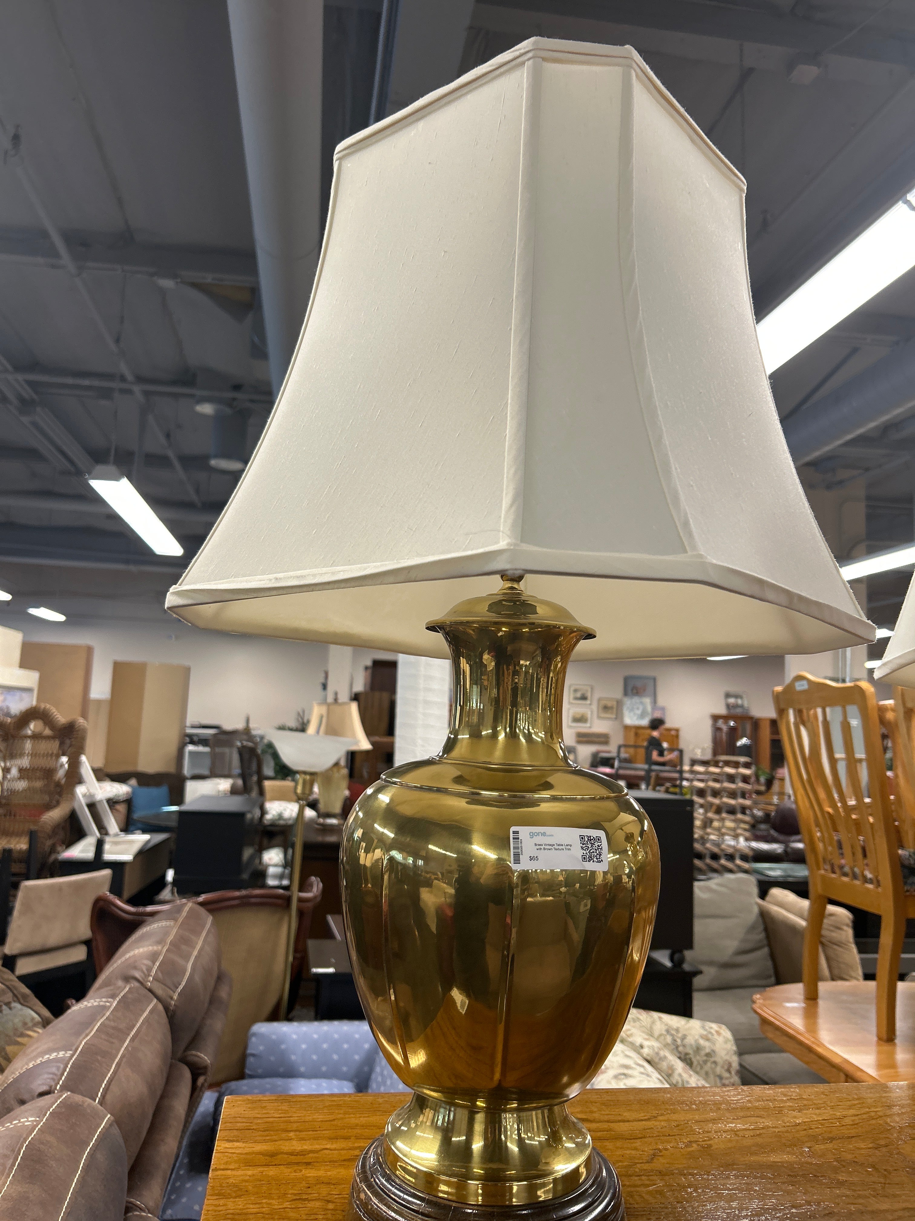 Brass Vintage Table Lamp with Brown Texture Trim