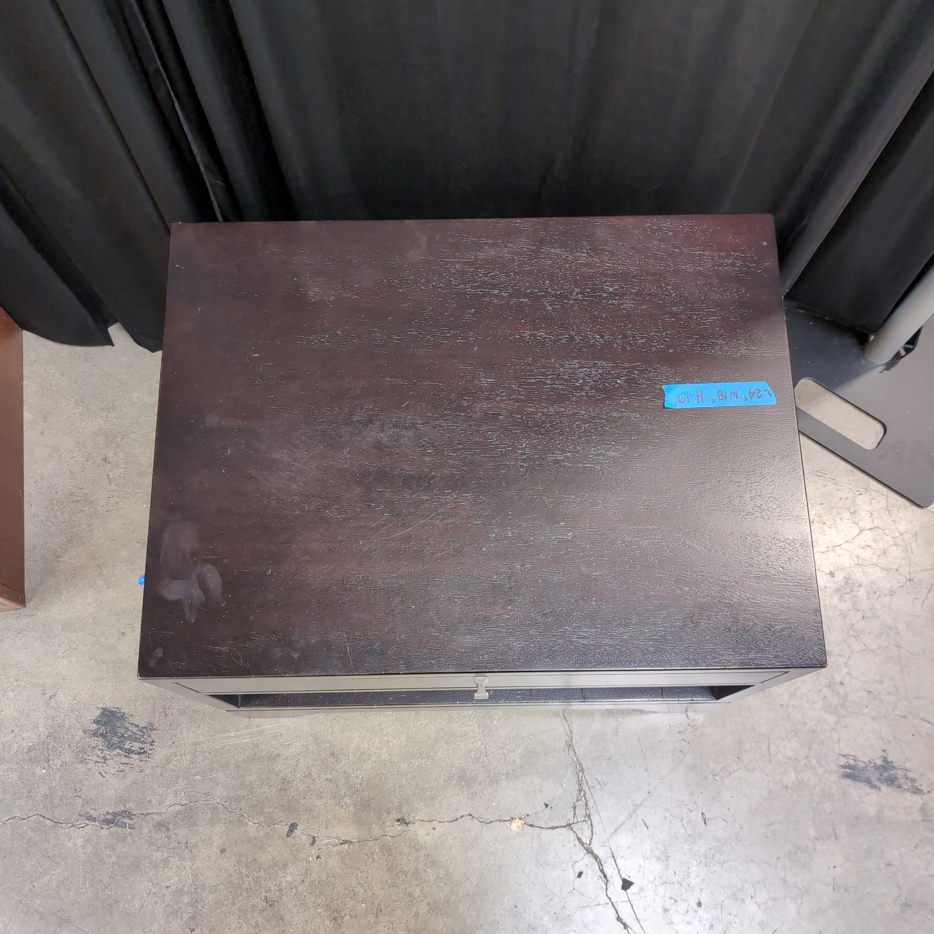 Black Wood One-Drawer Nightstand