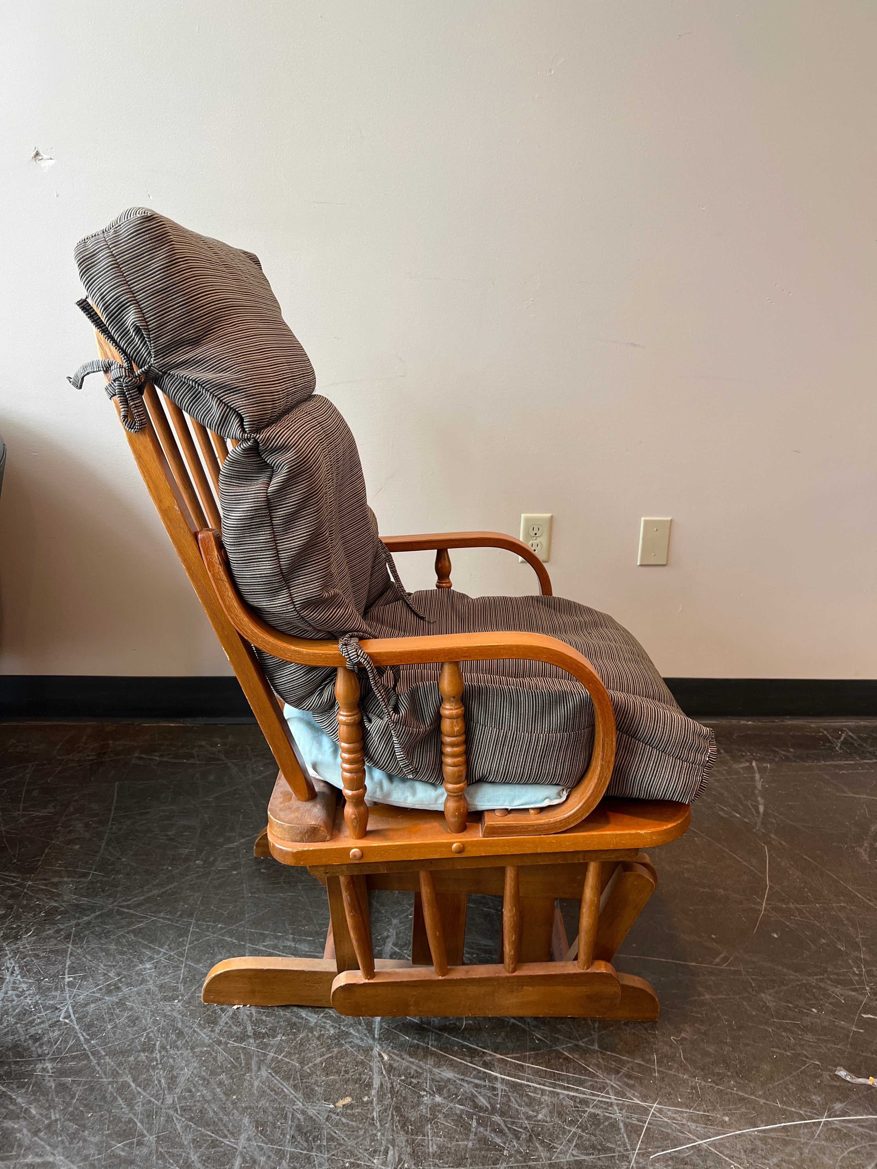 Comfortable Wooden Glider Rocking Chair with Striped Cushion