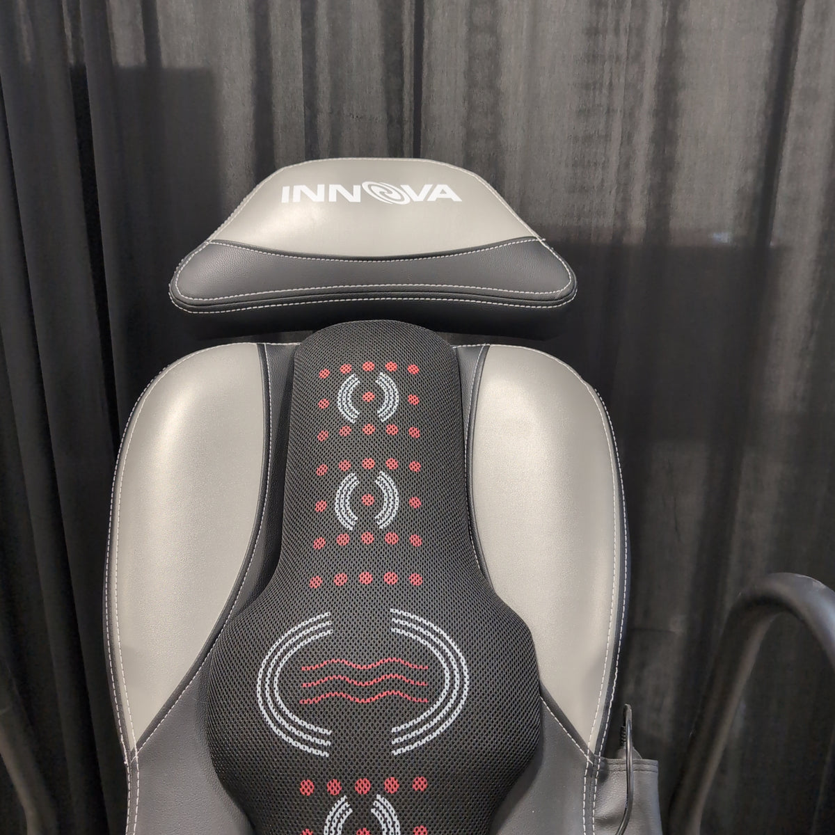 INNOVA Grey and Black Workout Machine with Padded Seat