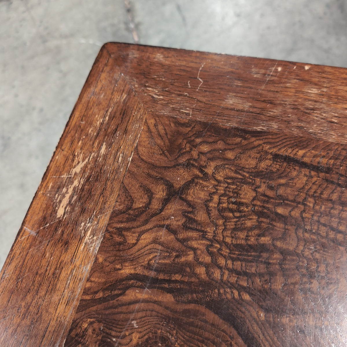 Dark Wood Patterned Top End Table