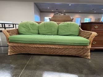 Sturdy Wicker Outdoor Patio Sofa with Green Cushions