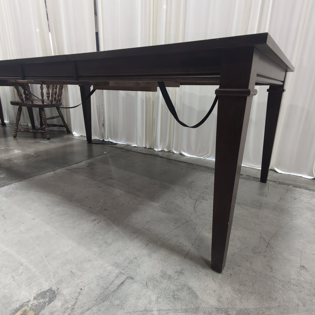 Simple Dark Brown Rectangular Desk in Composite Wood