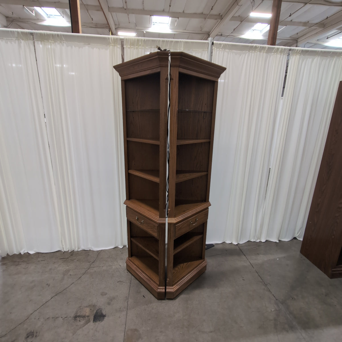 Pair of Thomasville Furniture Industries Traditional Oak Finish Corner Bookcase with Glass Shelf