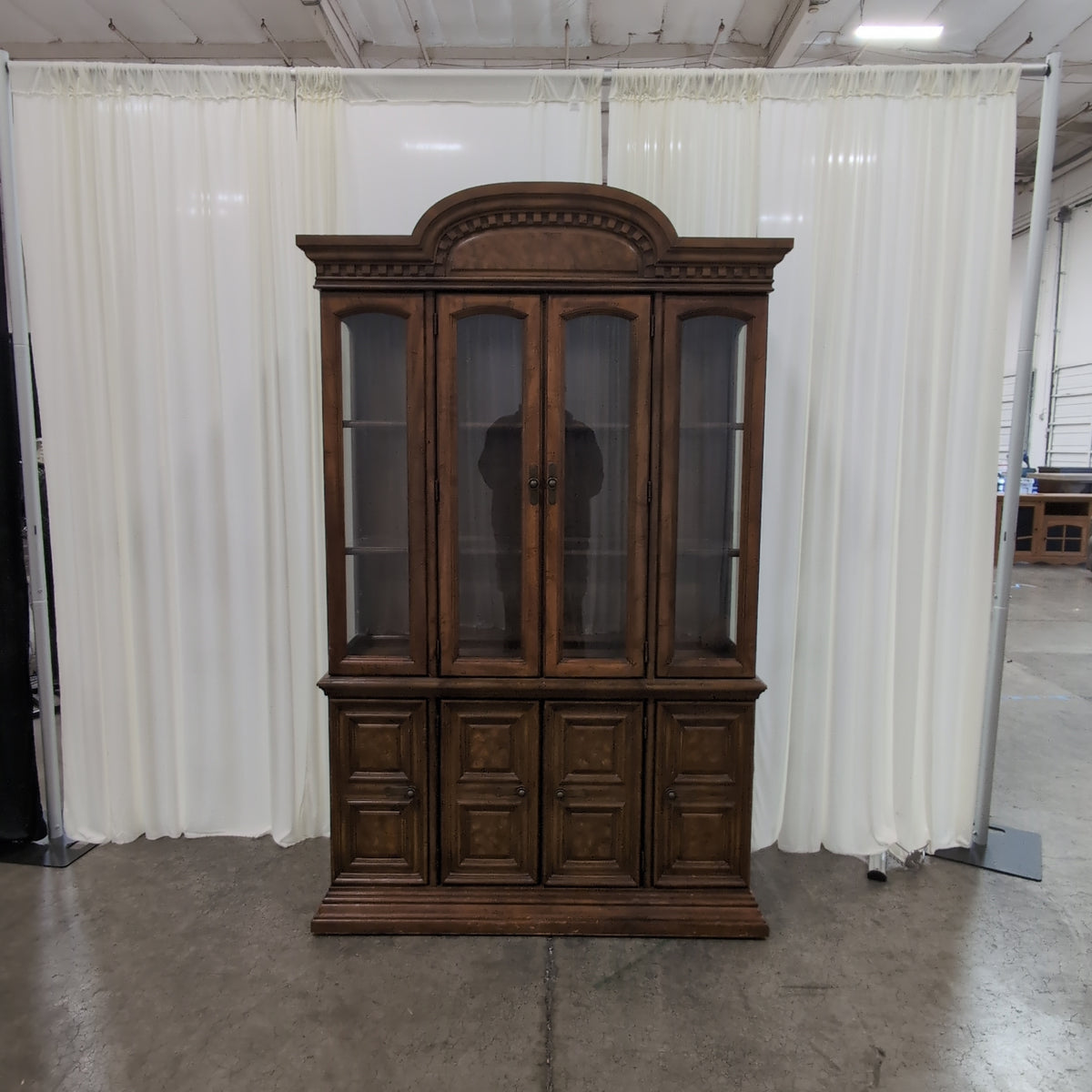 Traditional Arched Top China Cabinet in Dark Wood