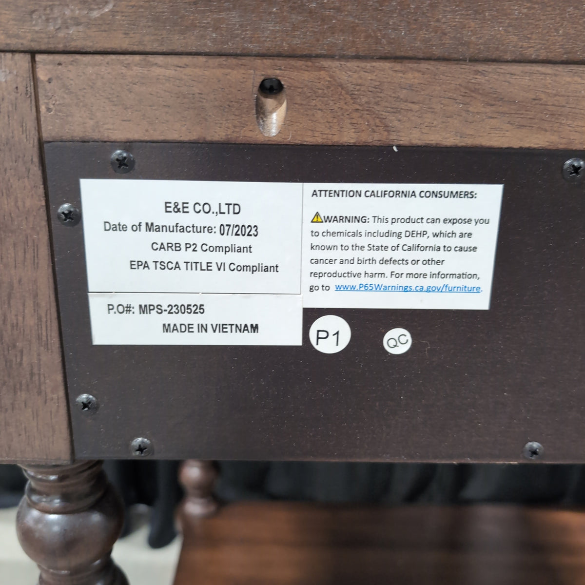 Dark Wood Single Drawer Nightstand with Bobbin Legs