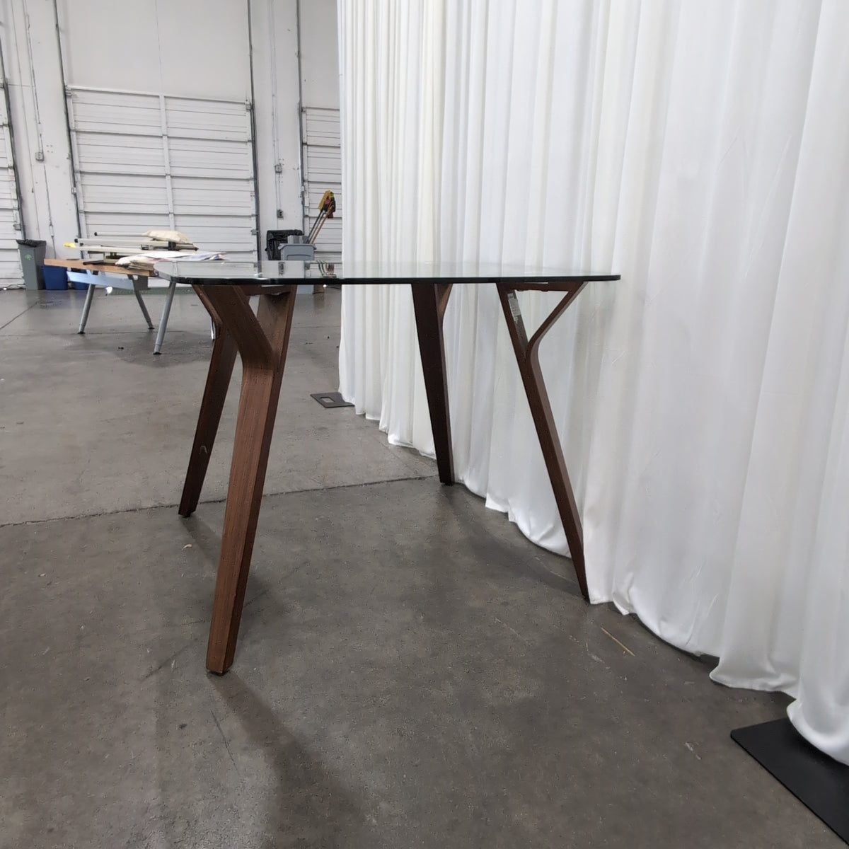 Lumisource Mid-Century Style Glass Top Coffee Table with Tapered Legs