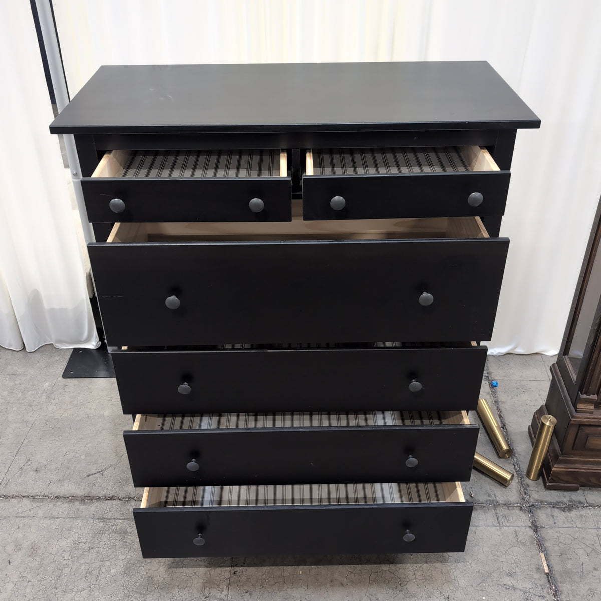 Black Wood Six-Drawer Dresser