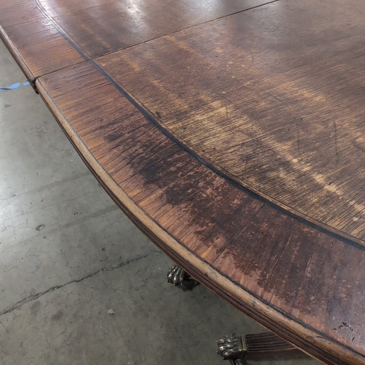 Traditional Dark Wood Oval Dining Table
