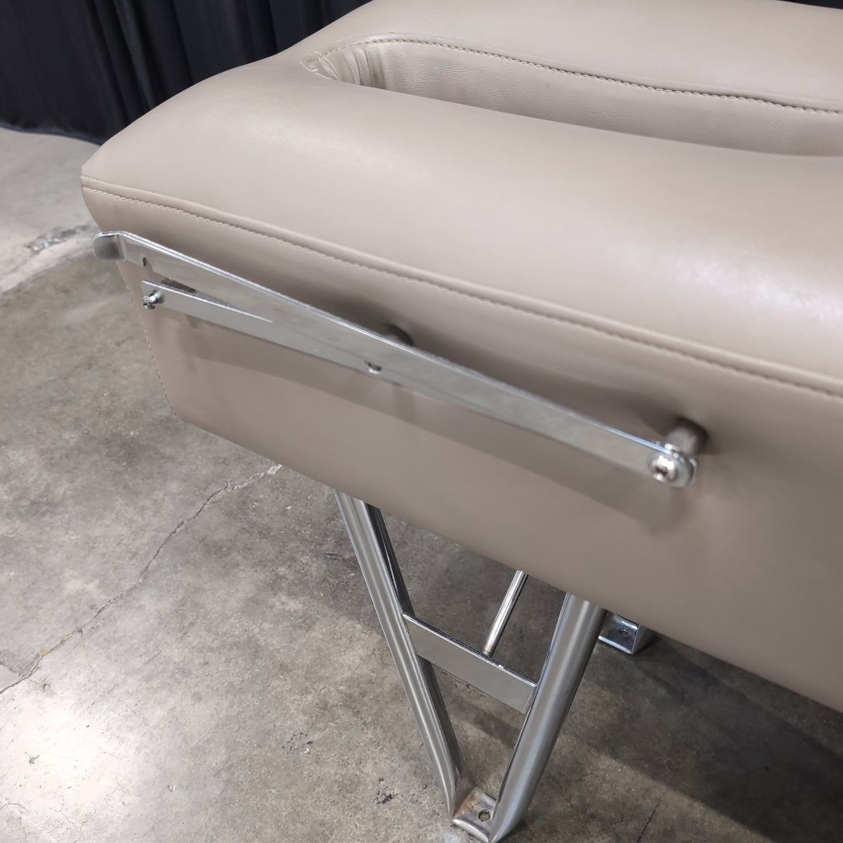 Neutral Light Gray Portable Massage Table with Face Cradle