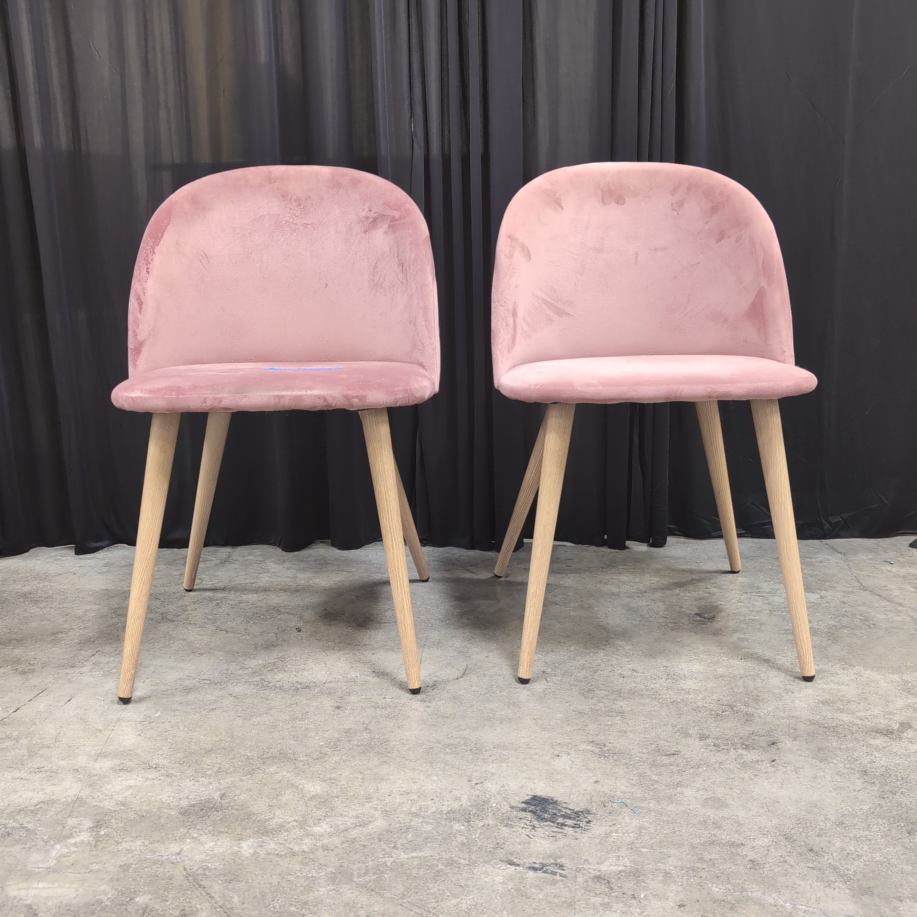 Set of Two Modern Pink Dining Chairs in Velvet