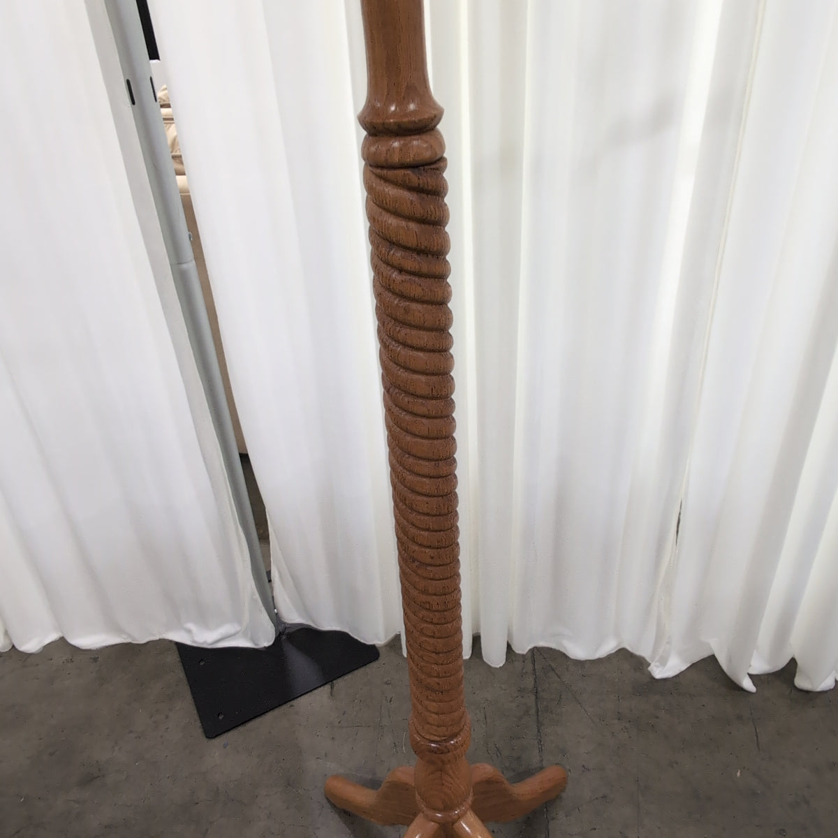 Traditional Light Brown Wood Coat Rack